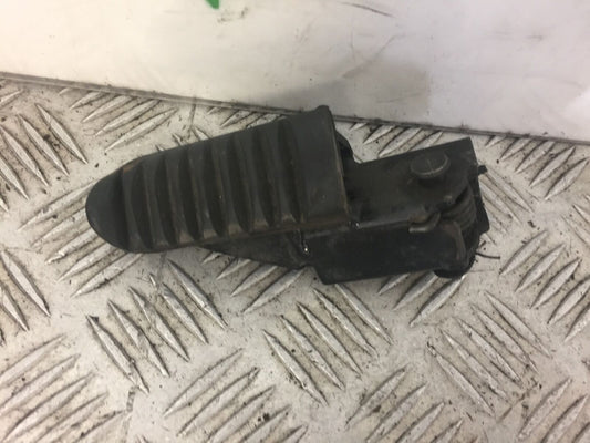 HONDA NX650 NX 650 DOMINATOR FRONT LEFT PEG YEAR 2000