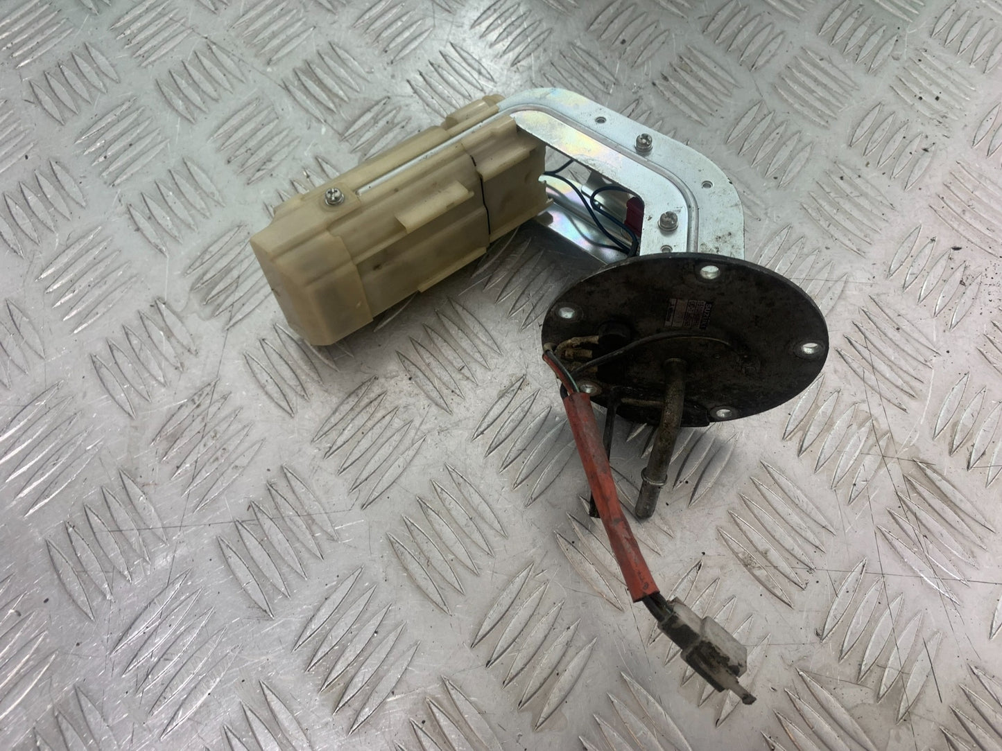 SUZUKI GSF650 GSF 650 PETROL PUMP   YEAR 2007-2009  (CMB1161)