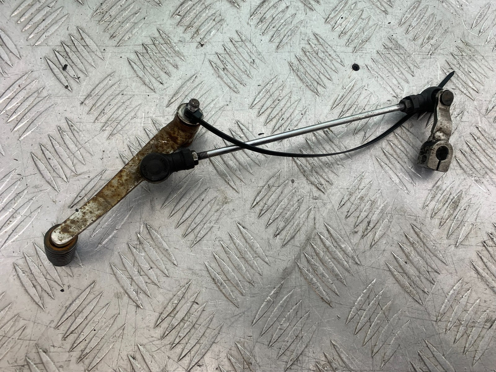 HONDA CBF600 CBF 600 GEAR LEVER  YEAR 2004-07  (CMB1305)
