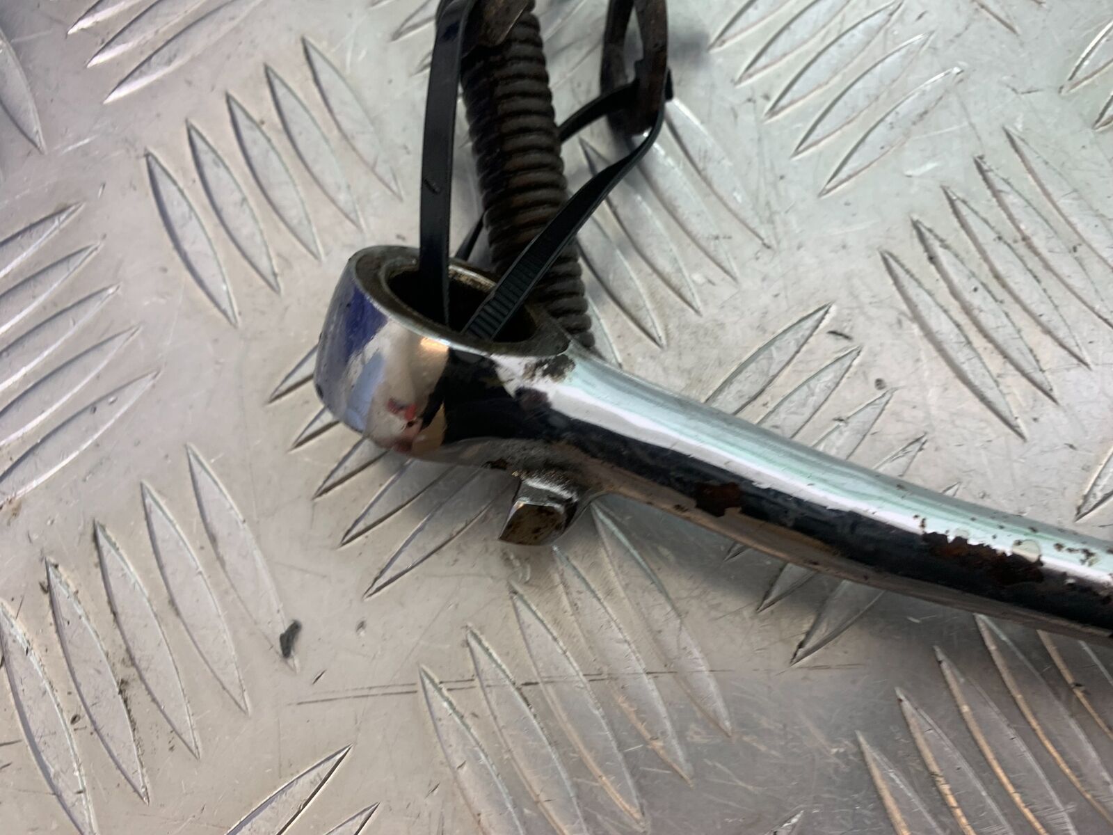 YAMAHA FJ1100 FJ 1100 SIDE STAND  YEAR 1984-1985 (CMB1101)