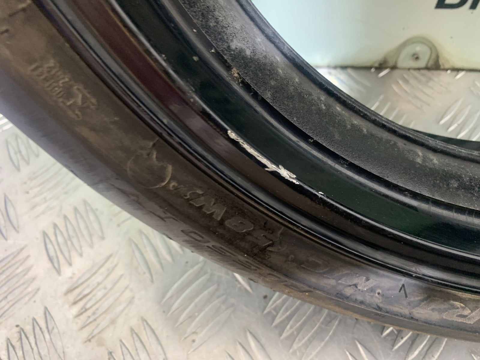 KAWASAKI ZX6R ZX6 R P7F P8F FRONT WHEEL  YEAR 2007-08 (CMB1165)