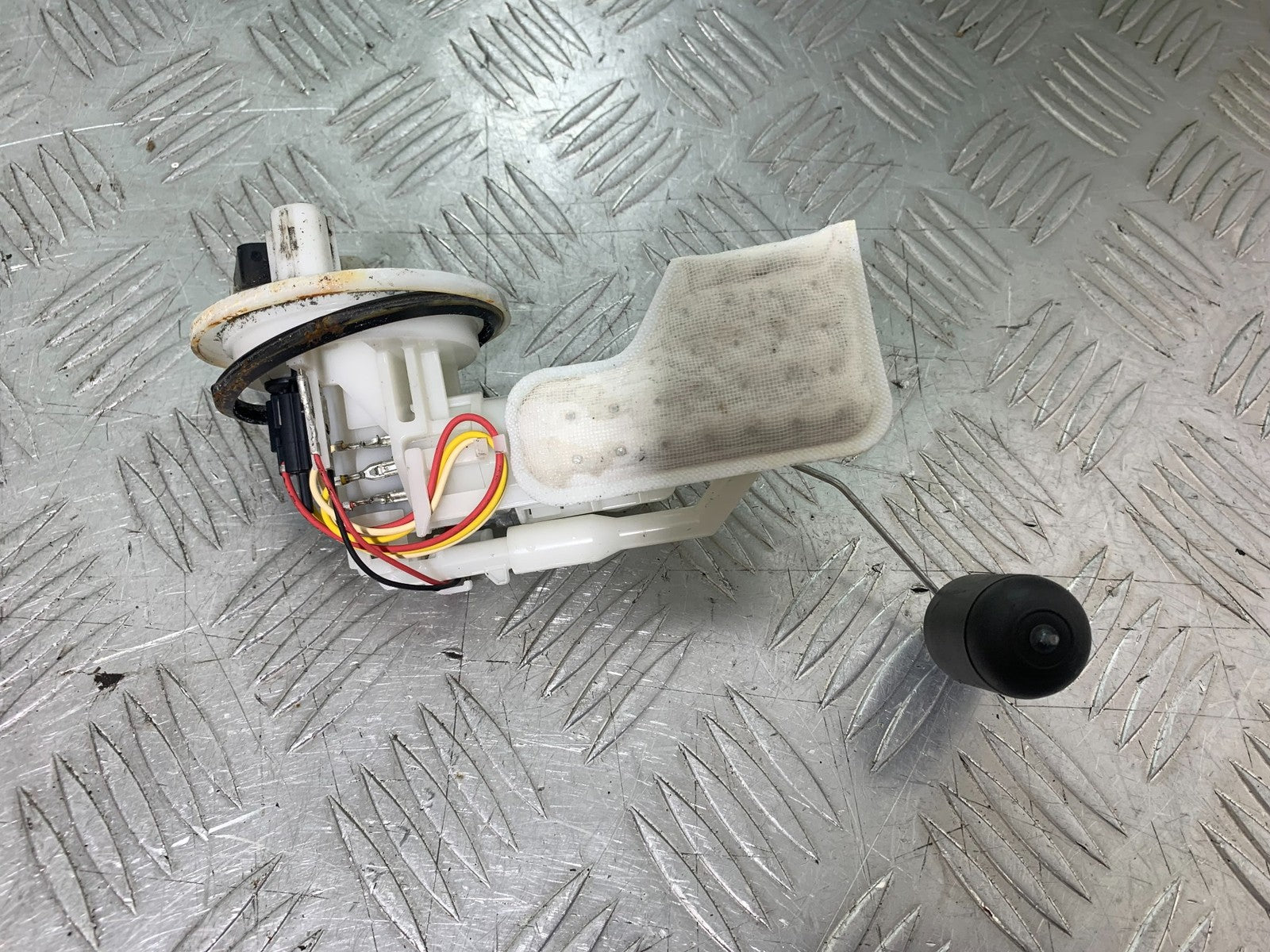 YAMAHA YZF-R125 YZF 125 PETROL PUMP  YEAR 2019-2022 (CMB1263)
