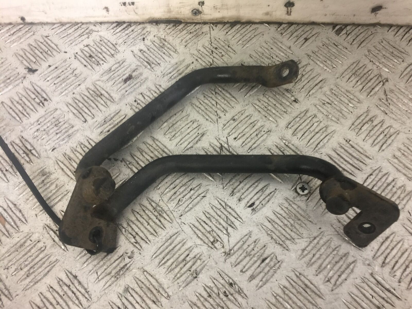 SUZUKI DL 650 V-STROM SIDE GRAB RAILS  YEAR 2017 (STOCK 638)