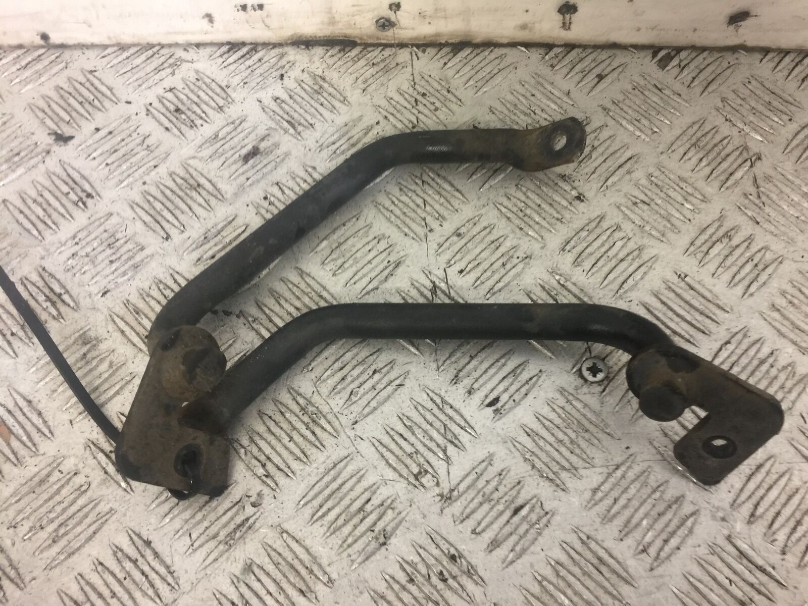 SUZUKI DL 650 V-STROM SIDE GRAB RAILS  YEAR 2017 (STOCK 638)