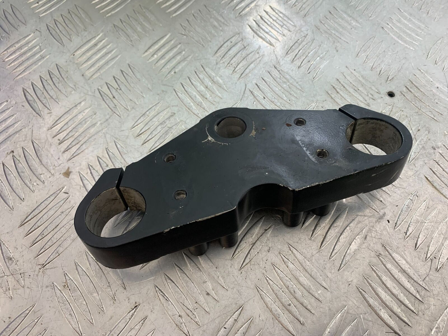 MUTT GT-SS 125 TOP YOKE  YEAR 2020- 2024 (CMB1085)