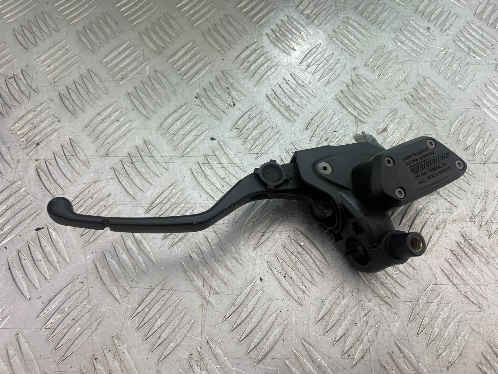 BMW R1200 R 1200 GS CLUTCH MASTER CYLINDER  YEAR 2013-2016 (CMB1257)