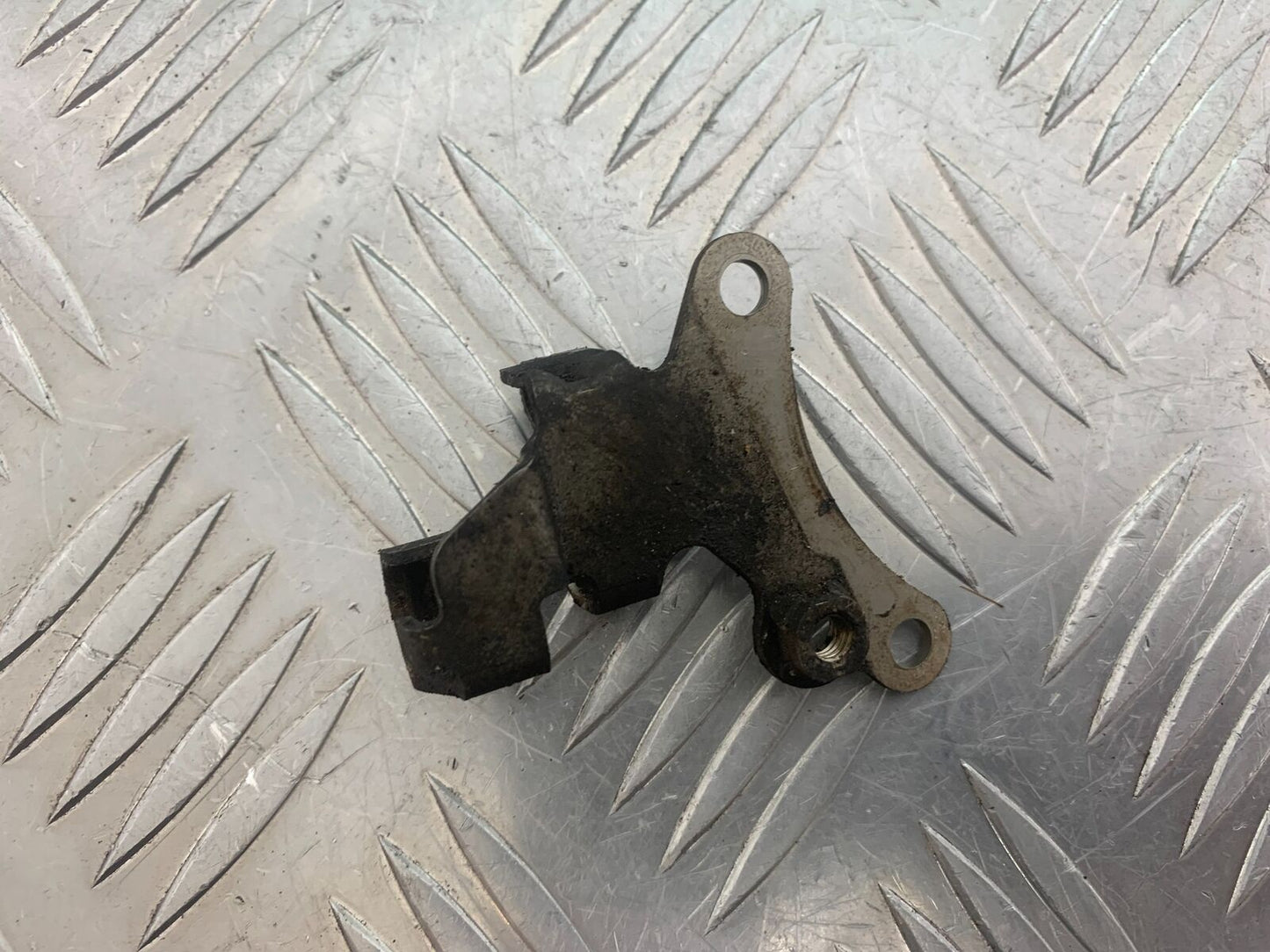HONDA CBR 929 RRY FIREBLADE SERVO CABLE BRACKET  YEAR 2000-01 (CMB1026)