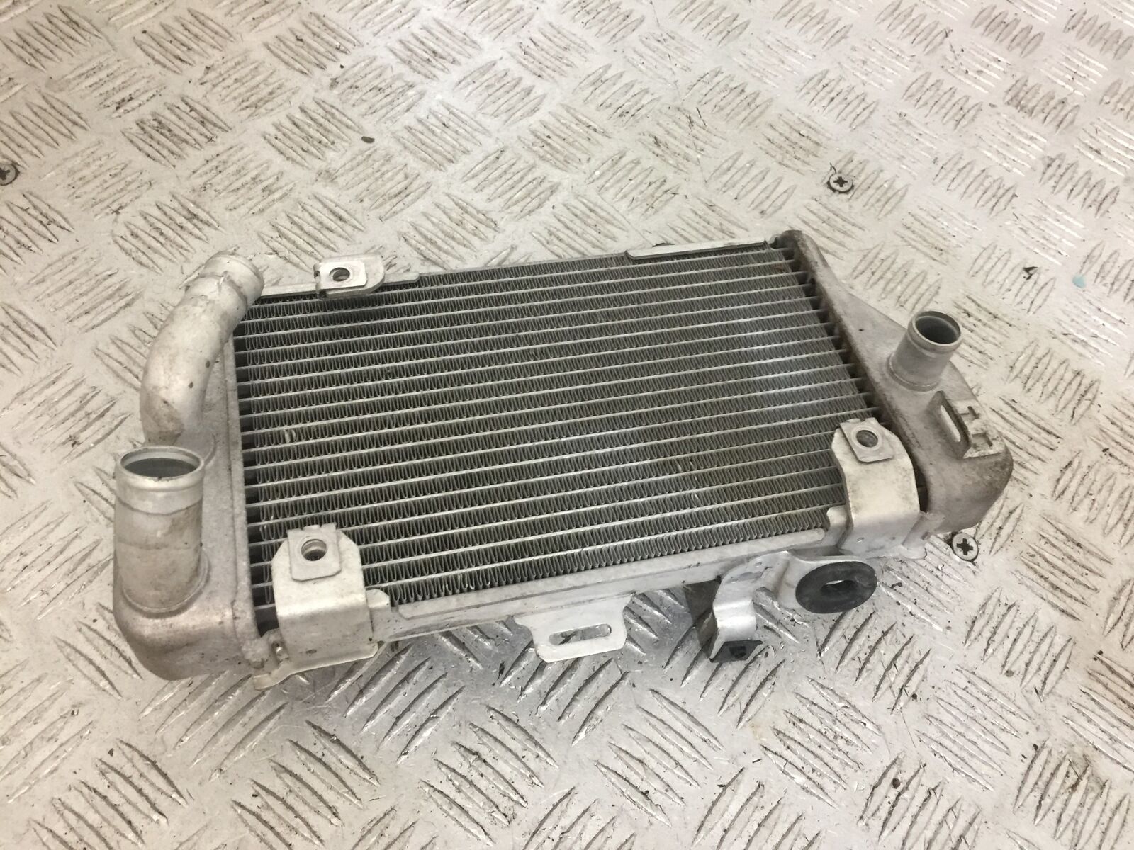 HONDA CRF1000 (DCT) AFRICA TWIN LEFT RADIATOR YEAR 2019 (STOCK 835)