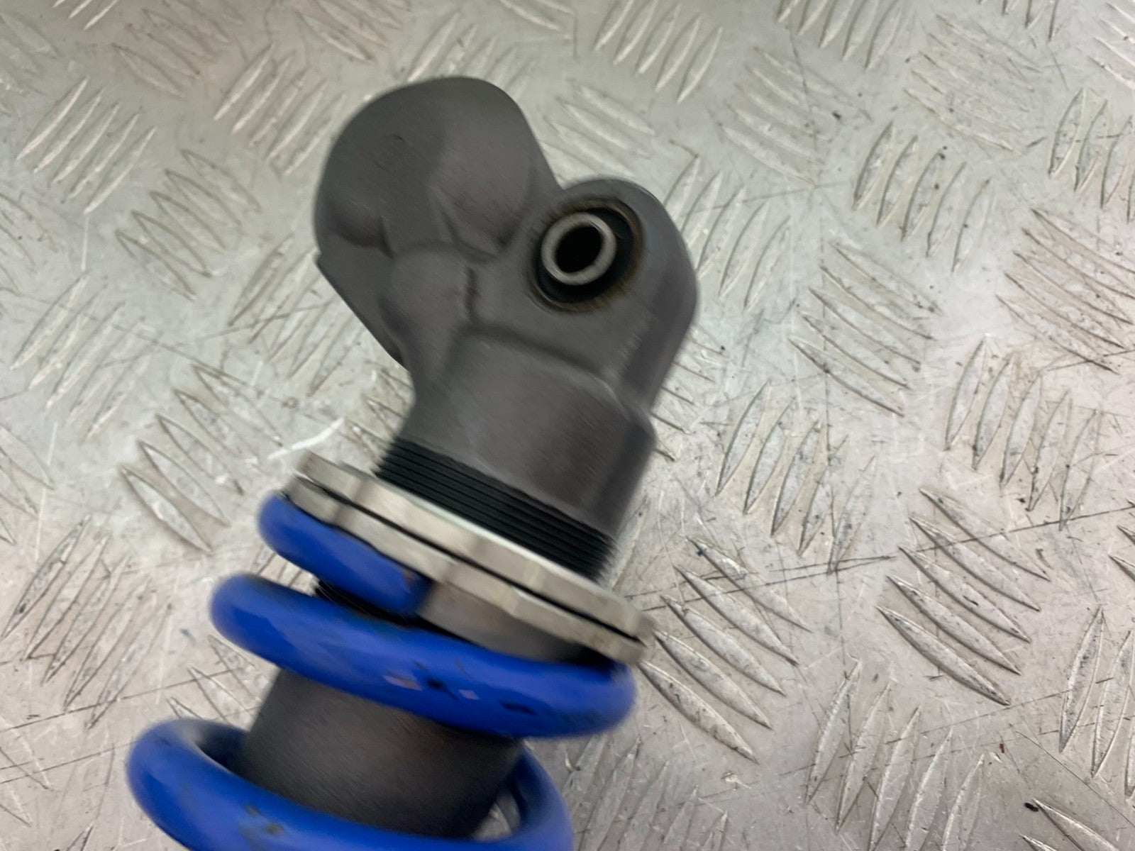 TRIUMPH 675 STREET TRIPLE R REAR SHOCK  YEAR 2013 - 2016 (CMB1221)