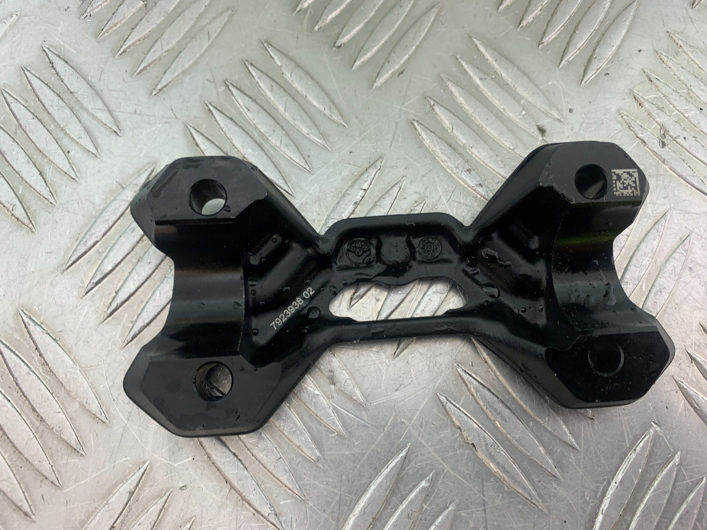 BMW M1000 R HANDLEBAR RISERS YEAR 2023-2024 (CMB1140)