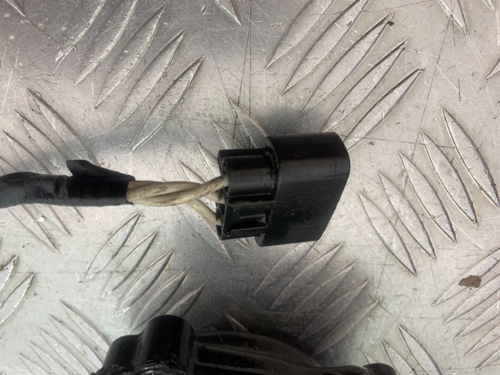 YAMAHA YZF R1 4C8 GENERATOR (GENUINE YAMAHA )  YEAR 2007-2008 (CMB1237)