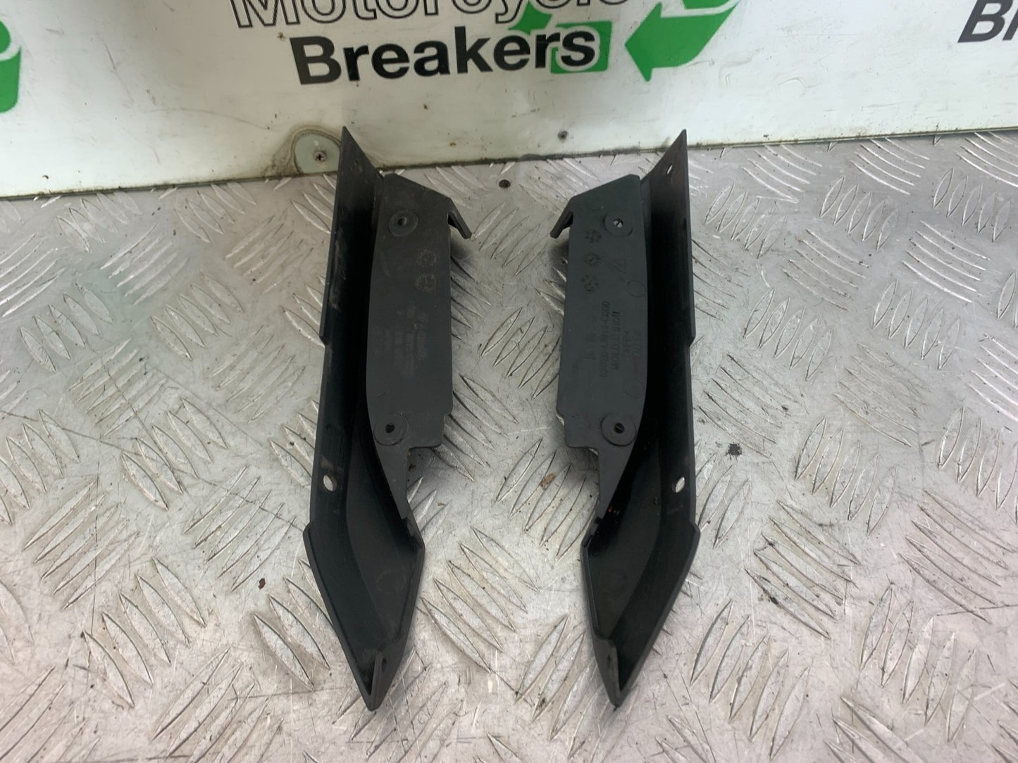 KYMCO CK1 125 REAR FAIRING LEFT AND RIGHT INFILLS YEAR 2014 - 2016 (CMB1181)