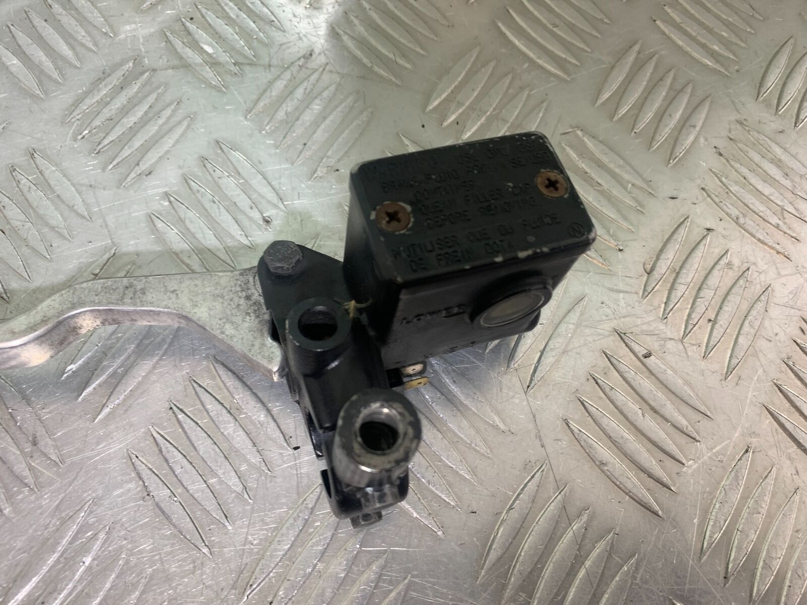 SUZUKI AN 200 UN 200 BURGMAN REAR MASTER CYLINDER   YEAR 2007-09 (CMB1128)