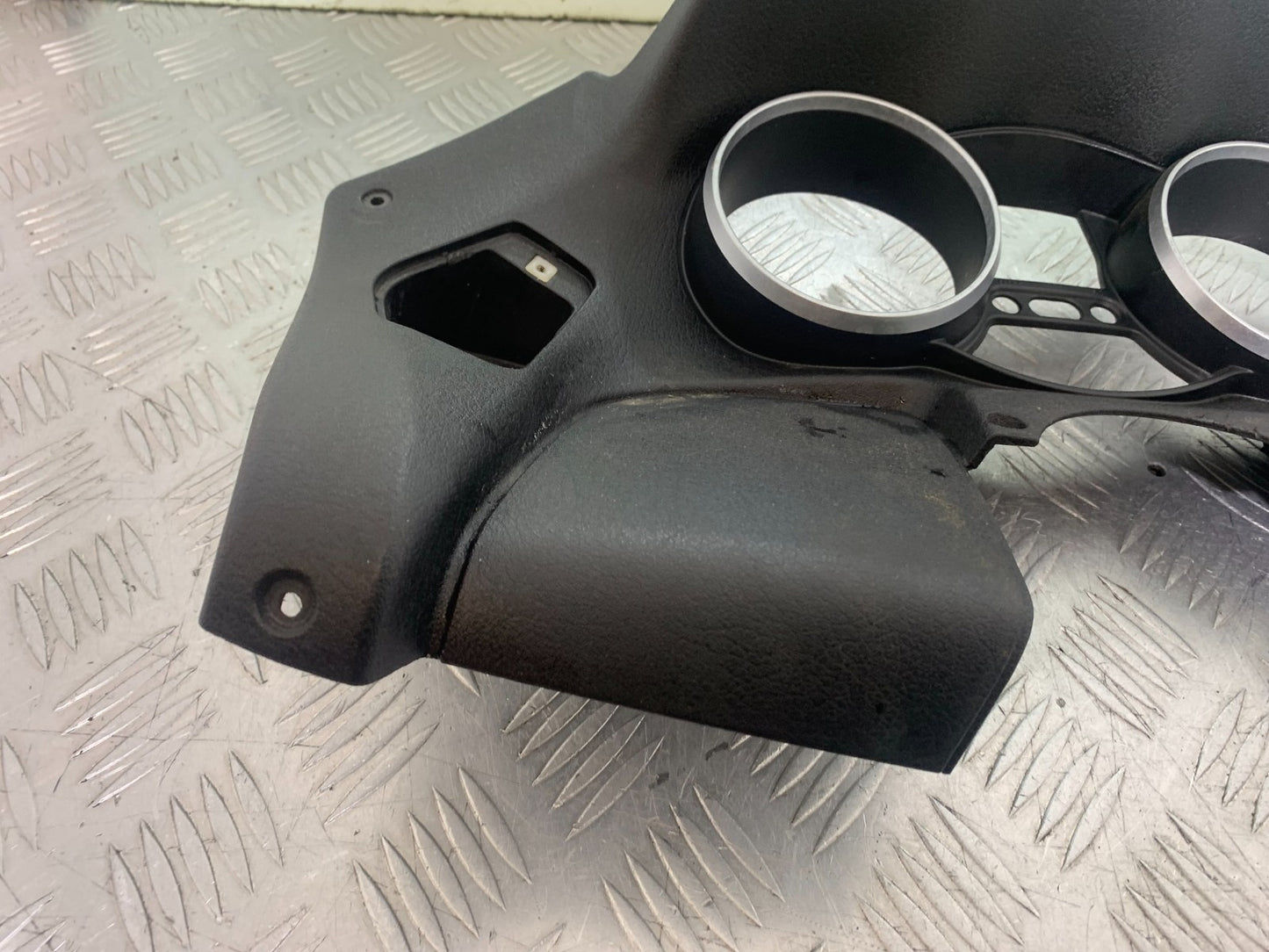 PIAGGIO MP3 250 ie CLOCK SURROUND   YEAR 2007 (CMB1307)