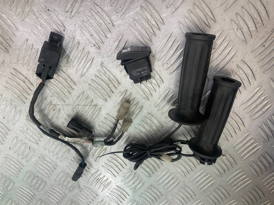 TRIUMPH 955i SPRINT ST HEATED GRIPS SWITCH RELAY   1999-2004 (CMB1176)