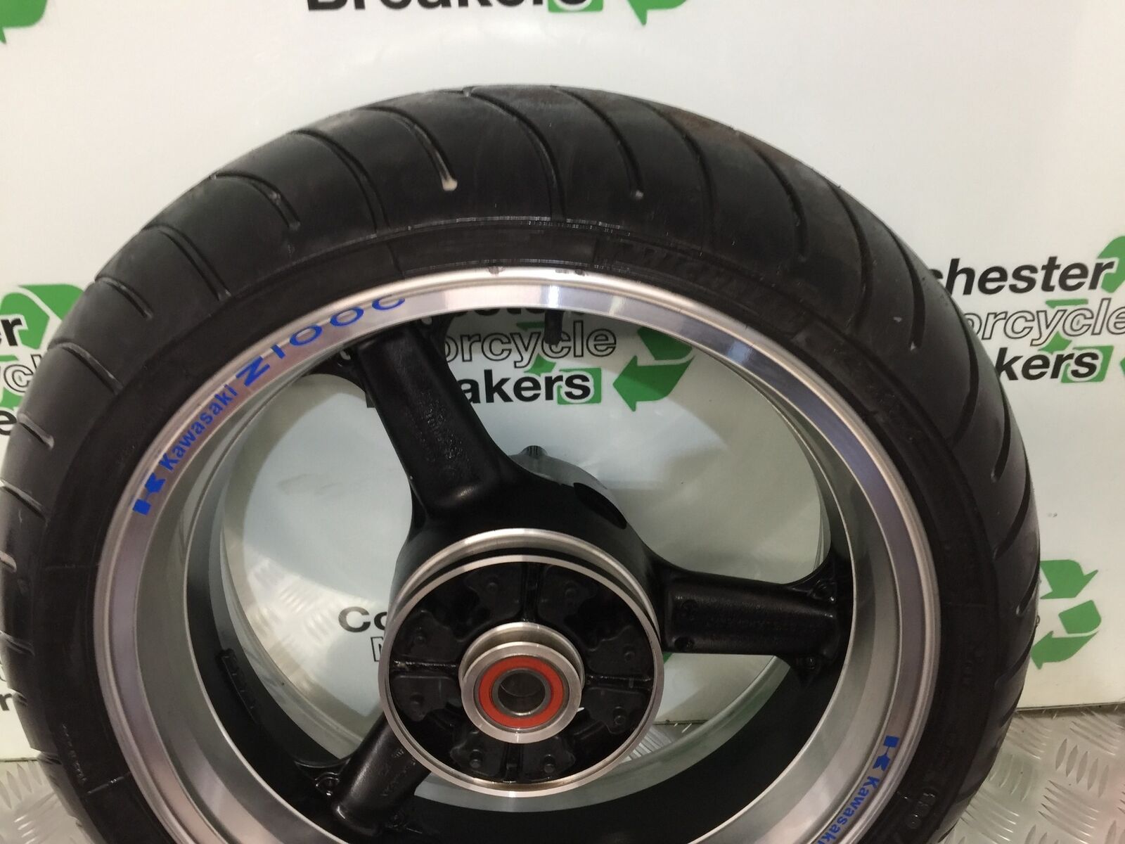 KAWASAKI Z1000 Z 1000 REAR WHEEL   YEAR 2007-2009  (STOCK 927)