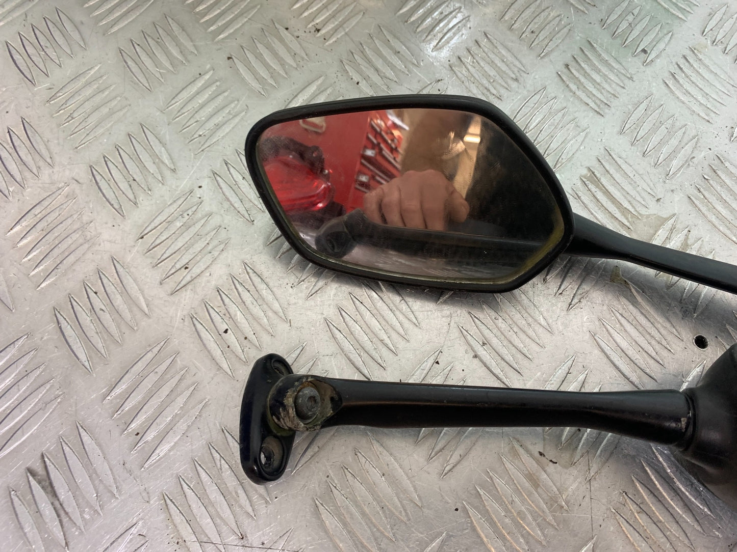 HONDA CBR500R CBR 500 R LEFT AND RIGHT MIRRORS  YEAR 2012-16 (CMB1151)