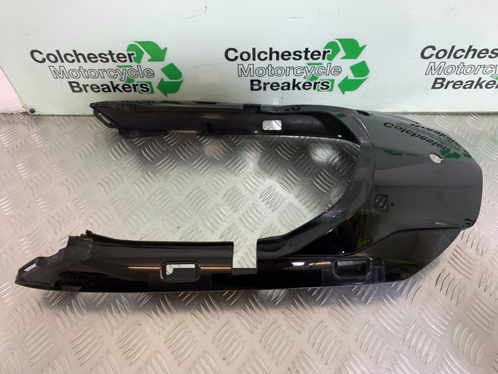 YAMAHA FJR1300 FJR 1300 TAIL PIECE  YEAR 2001-05 (CMB1005)