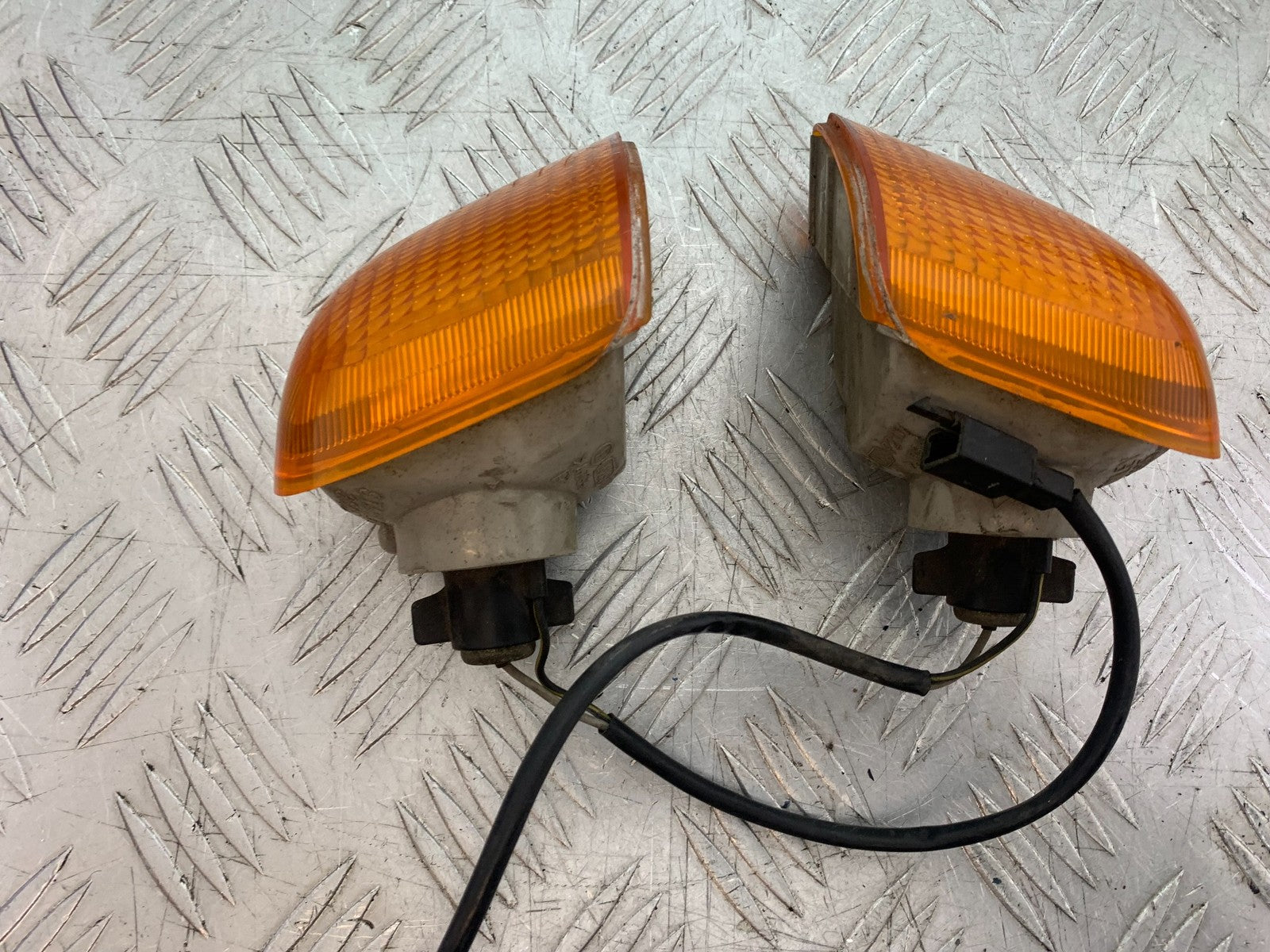 KAWASAKI ZZR1100 D REAR INDICATORS  YEAR 1993-2001 (CMB1289)