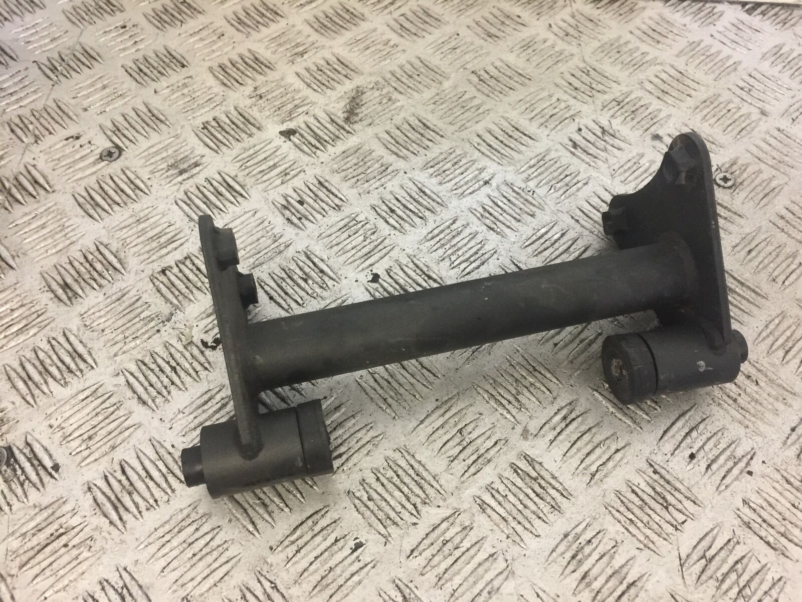 KAWASAKI VN900 CLASSIC FRAME MOUNT   YEAR 2006-2015 (STOCK 706)