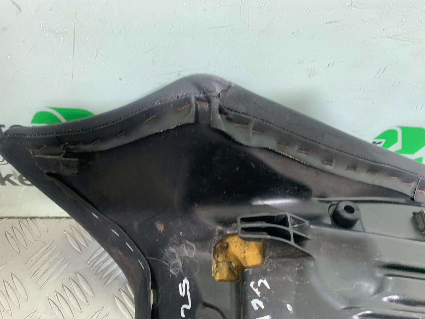 HONDA XL125 VARADERO SEAT   YEAR 2001-2006  (CMB1210)