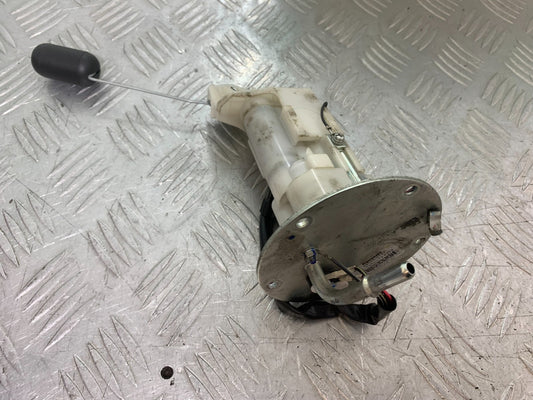 KAWASAKI 650 VERSYS PETROL PUMP  YEAR 2015-2018 (CMB1288)