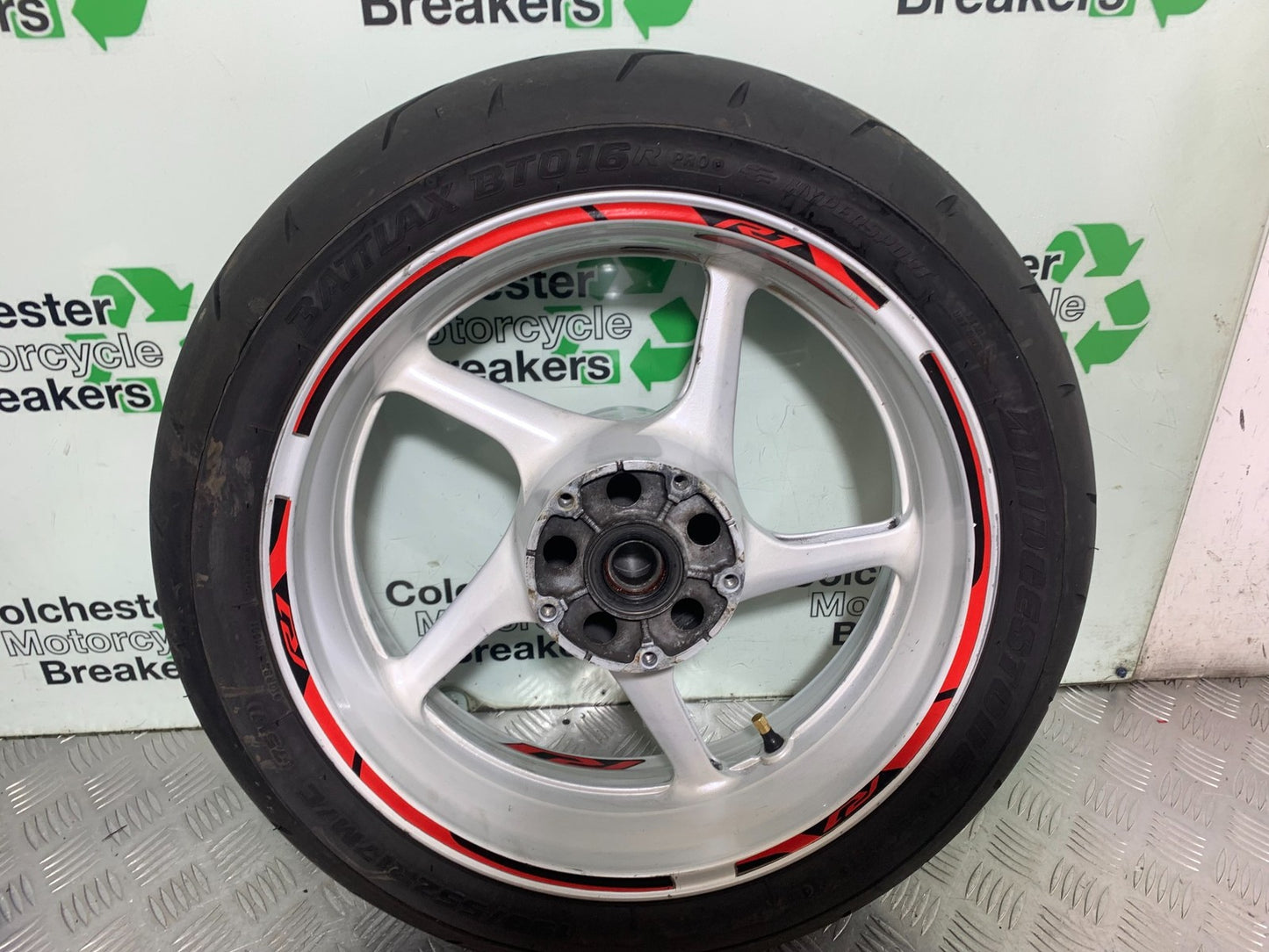 YAMAHA YZF R1 4C8 REAR WHEEL  YEAR 2007-2008 (CMB1237)