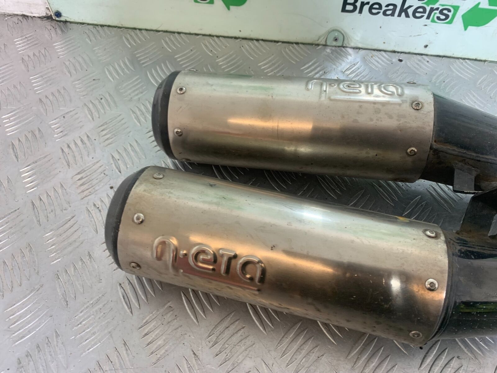 YAMAHA FJ1100 FJ 1100 MOTAD N-ETA SILENCERS YEAR 1984-1985 (CMB1101)