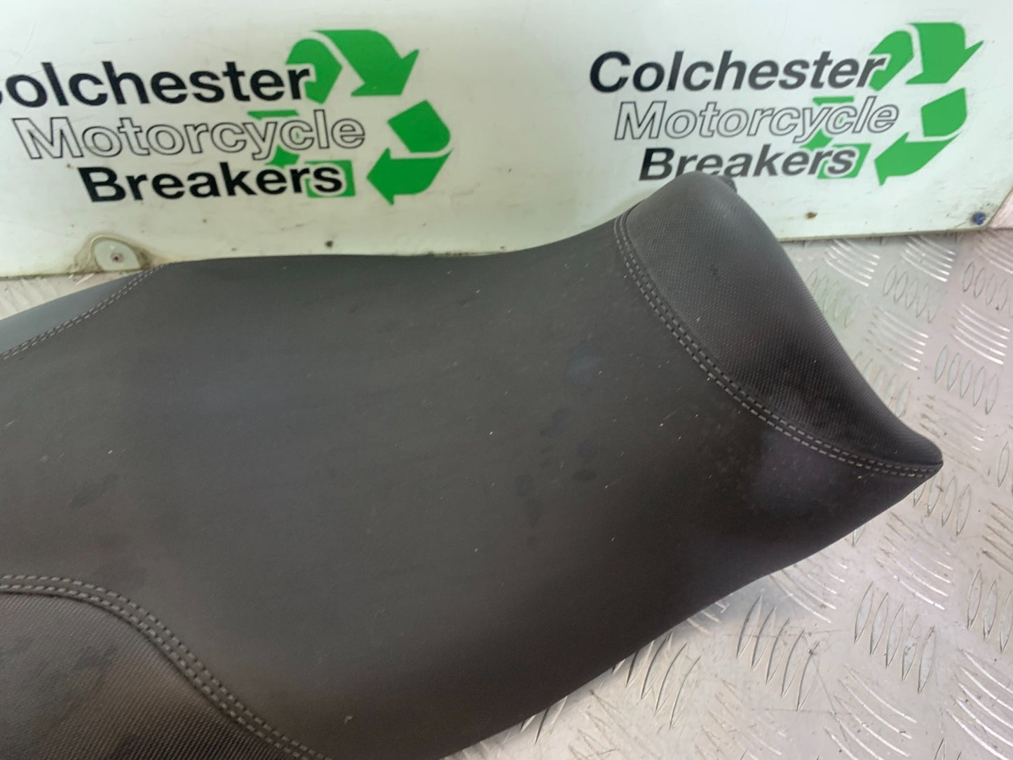 TRIUMPH SPEED TRIPLE R 1050 SEAT  2009 (CMB1183)