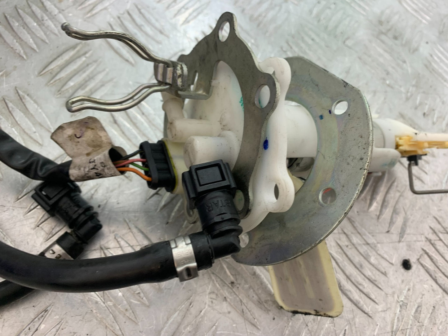 KTM 390 ADVENTURE PETROL PUMP  YEAR 2020-24 (CMB1240)