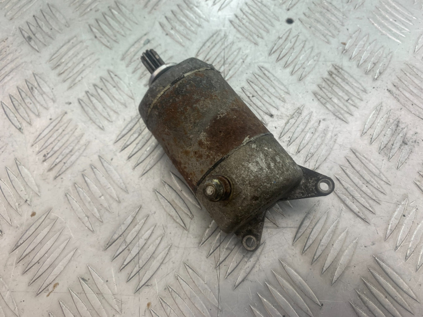 YAMAHA XV535 XV 535 VIRAGO STARTER MOTOR  YEAR 1994-02 (CMB1139)