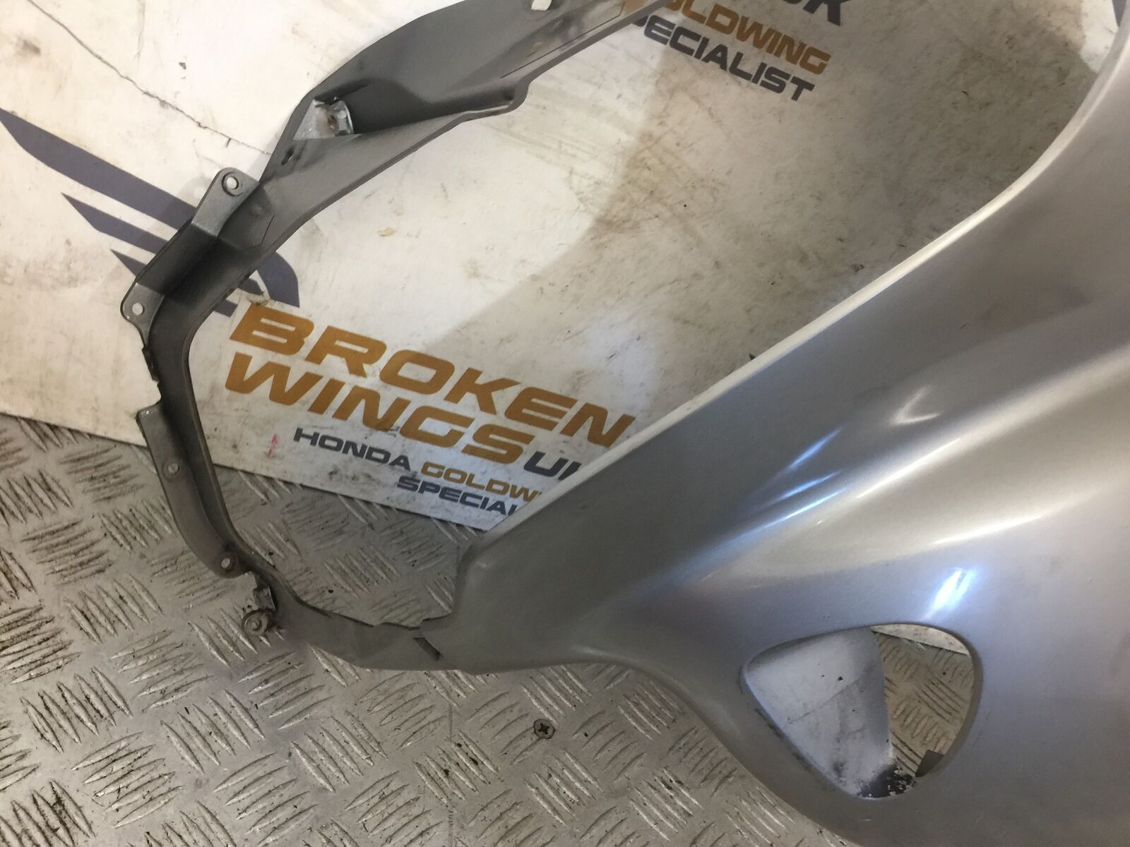 HONDA GL1800 GL 1800 LEFT FAIRING PANEL YEAR 2004-10 ABS (STOCK 890)