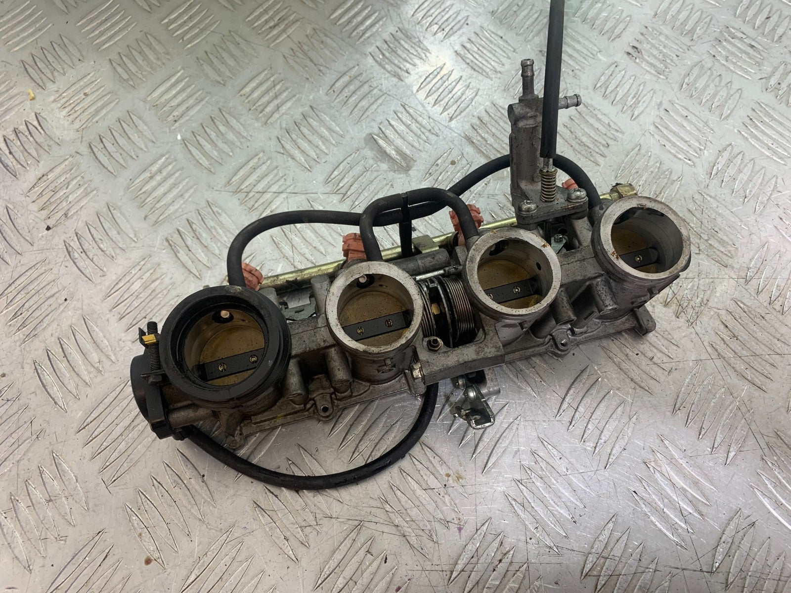 HONDA CBR600 CBR 600 RR THROTTLE BODIES   YEAR 2003-2004 CMB1173)