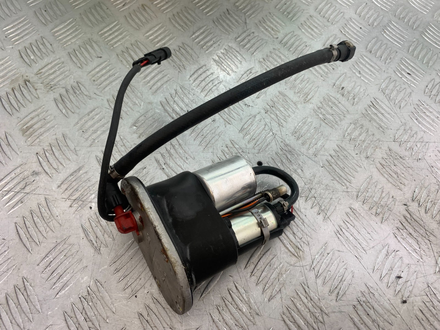 APRILIA TUONO 1000 V4R PETROL PUMP  YEAR 2011-13  (CMB1331)