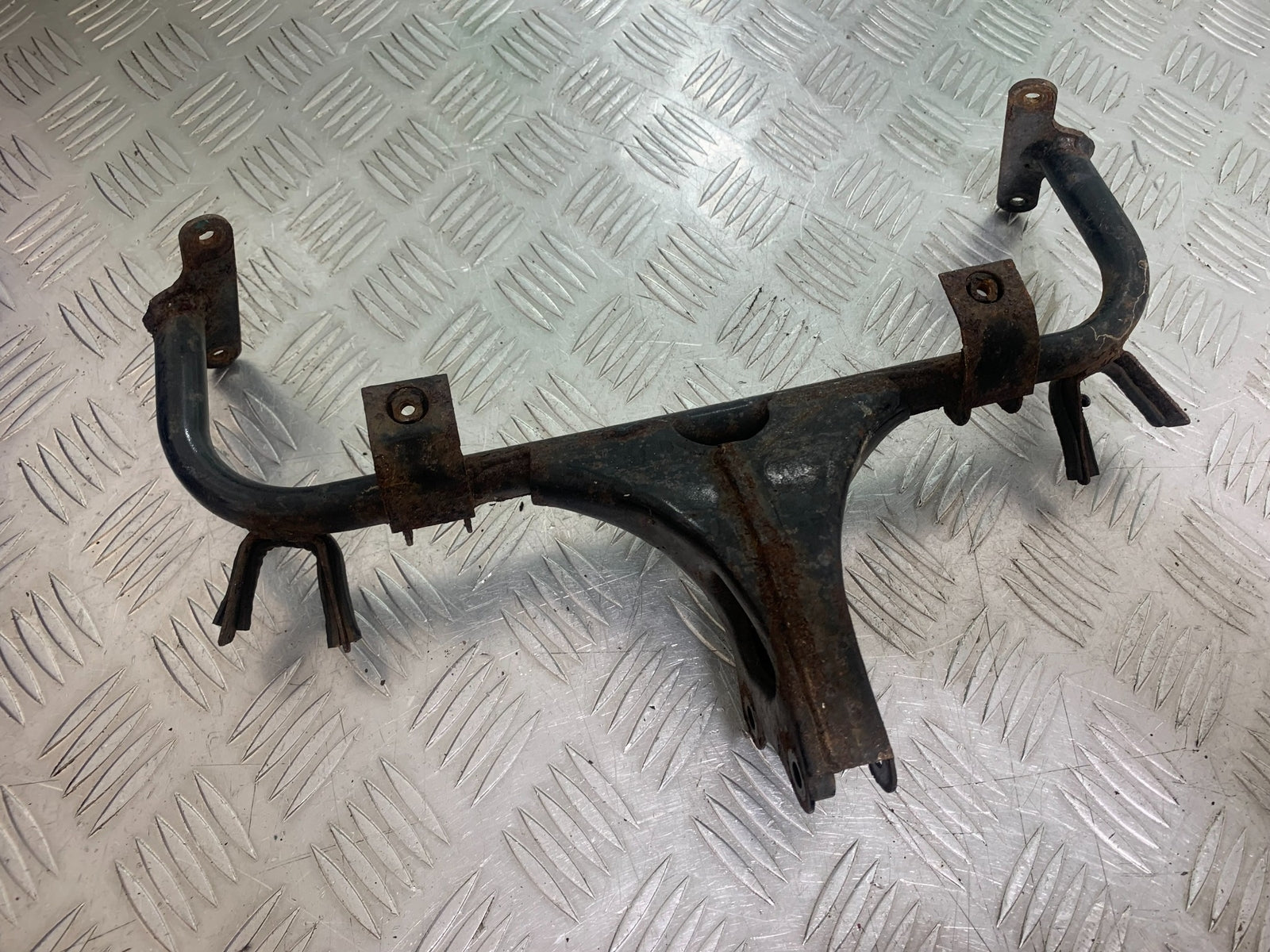KAWASAKI ZZR1100 D FAIRING BRACKET  YEAR 1993-2001 (CMB1164)