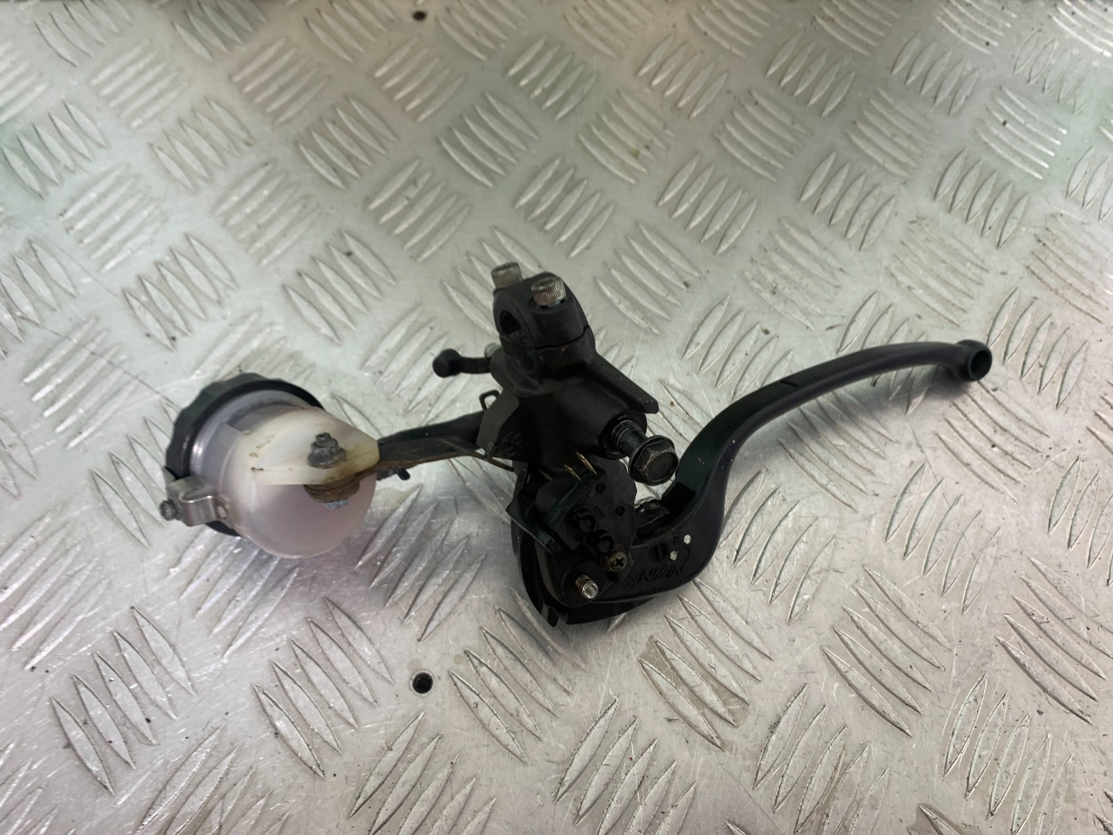 KAWASAKI ZX10R ZX 10R FRONT BRAKE MASTER CYLINDER   YEAR 2011-2015 (CMB1154)