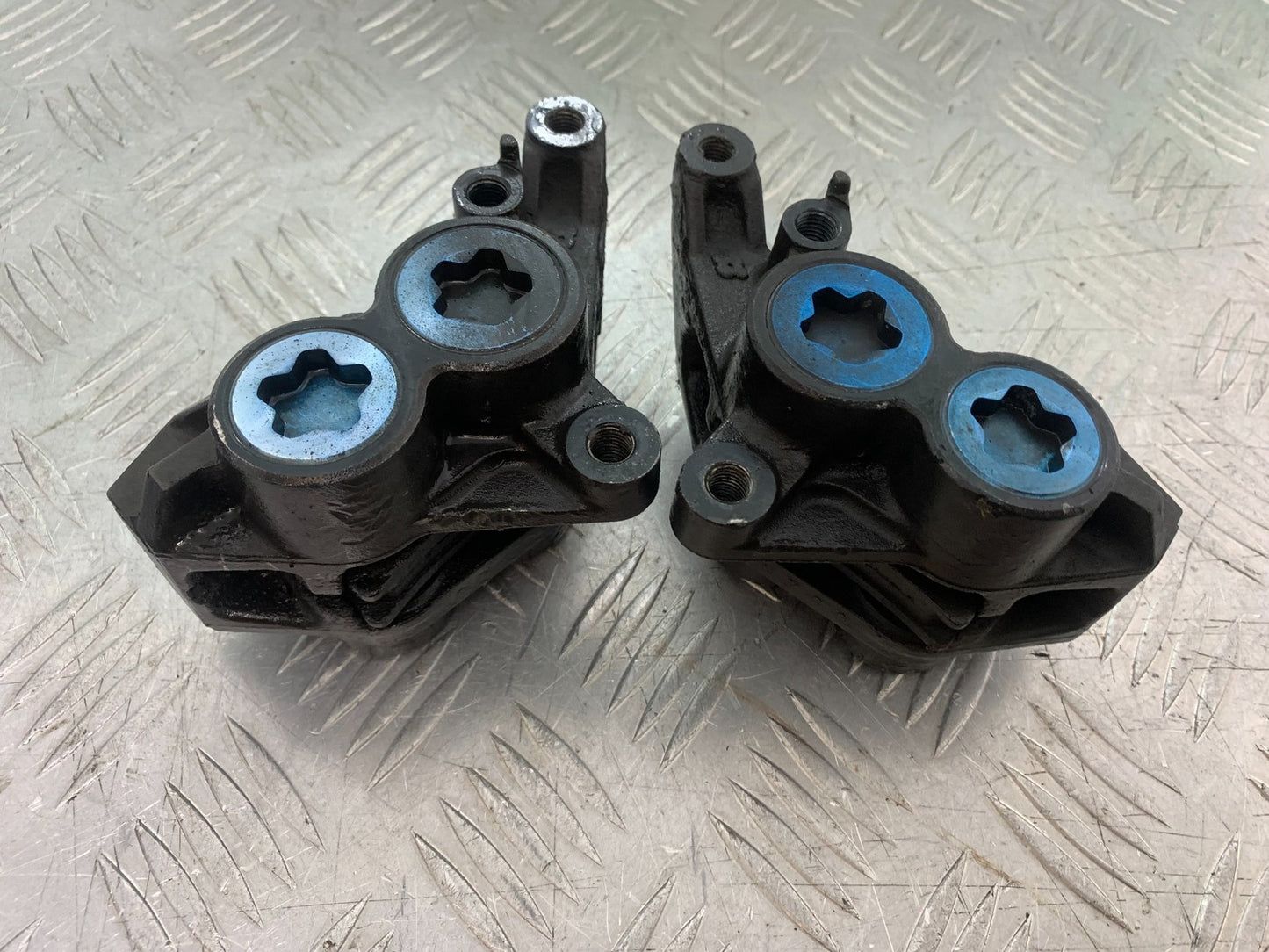 YAMAHA FZS600 FAZER 600 FRONT BRAKE CALIPERS   YEAR 1998-2001 (CMB1267)