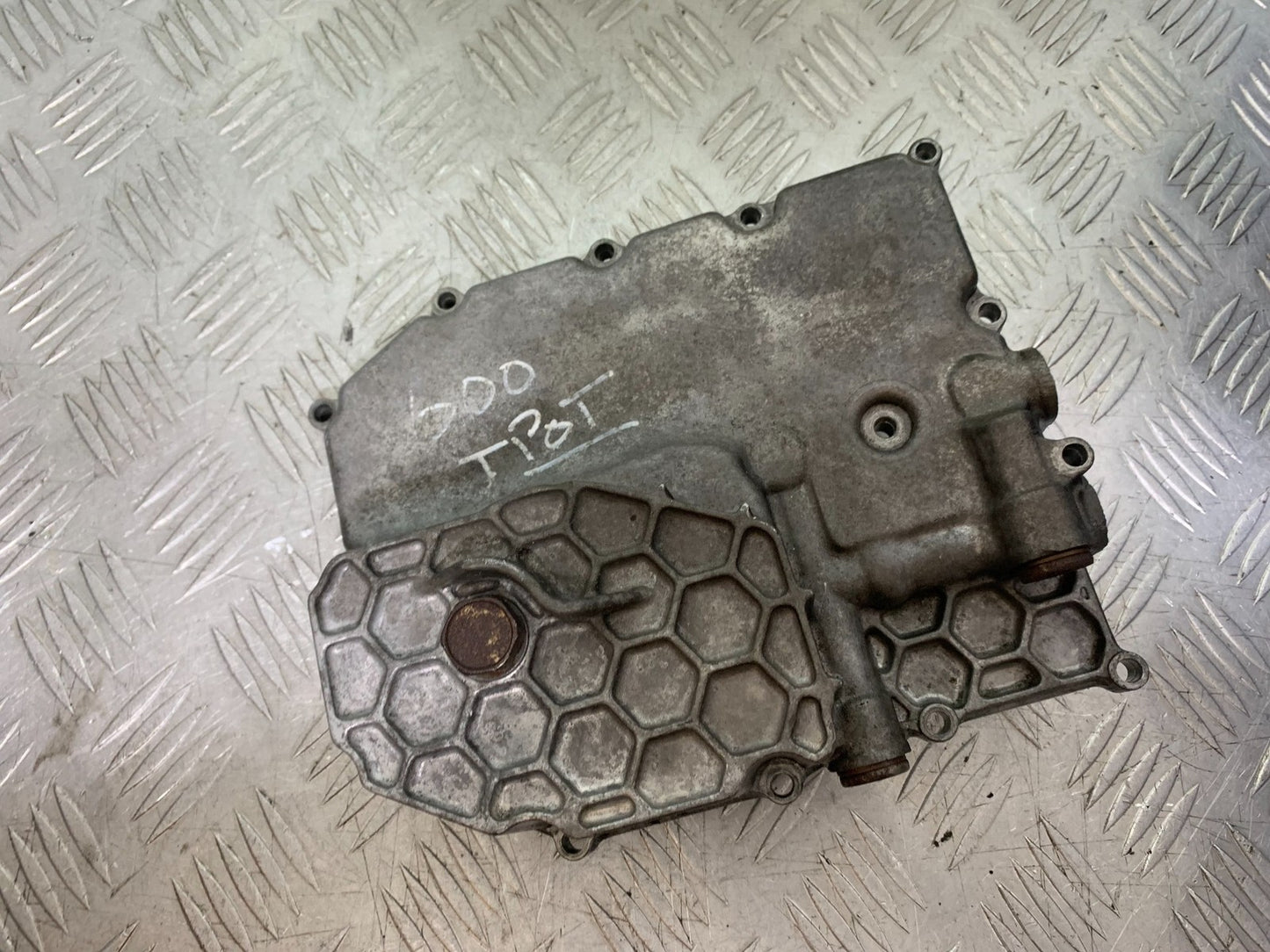 SUZUKI GSX750 INAZUMA SUMP YEAR 1998-2003 (CMB1308)