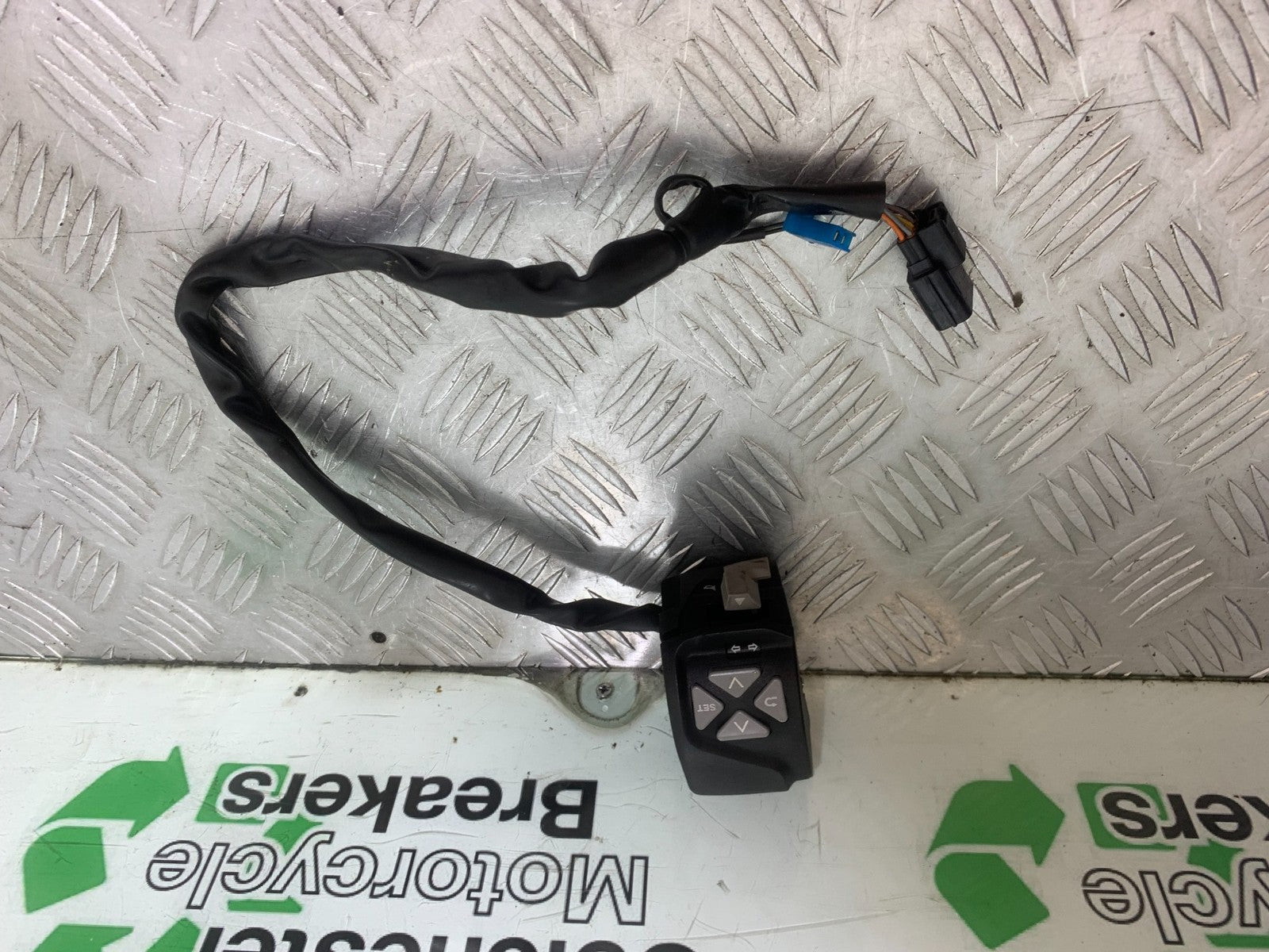 KTM 390 ADVENTURE LEFT SWITCH GEAR YEAR 2020-24 (CMB1240)