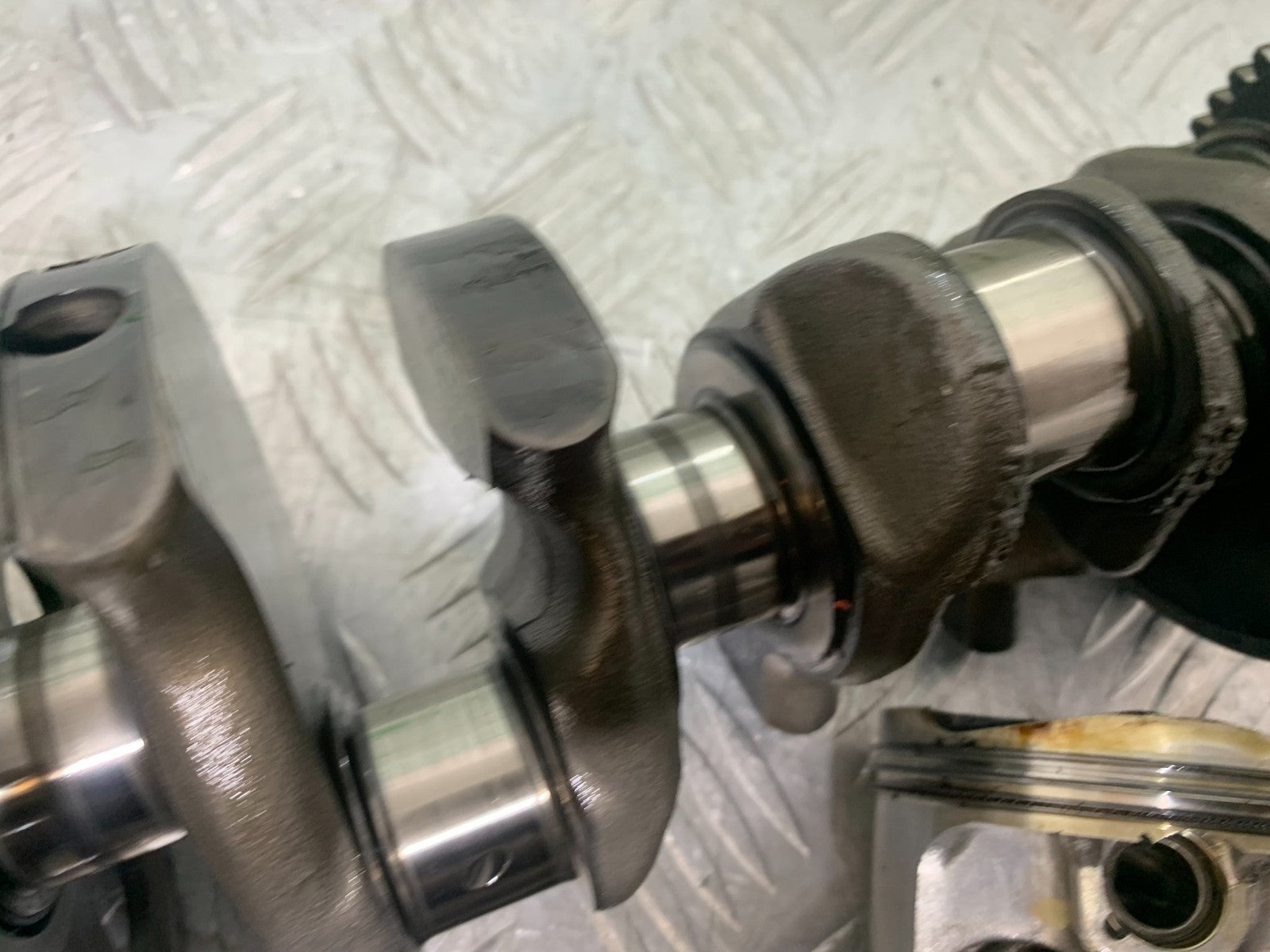 TRIUMPH 675 STREET TRIPLE R CRANK AND RODS  YEAR 2012 (CMB1221)