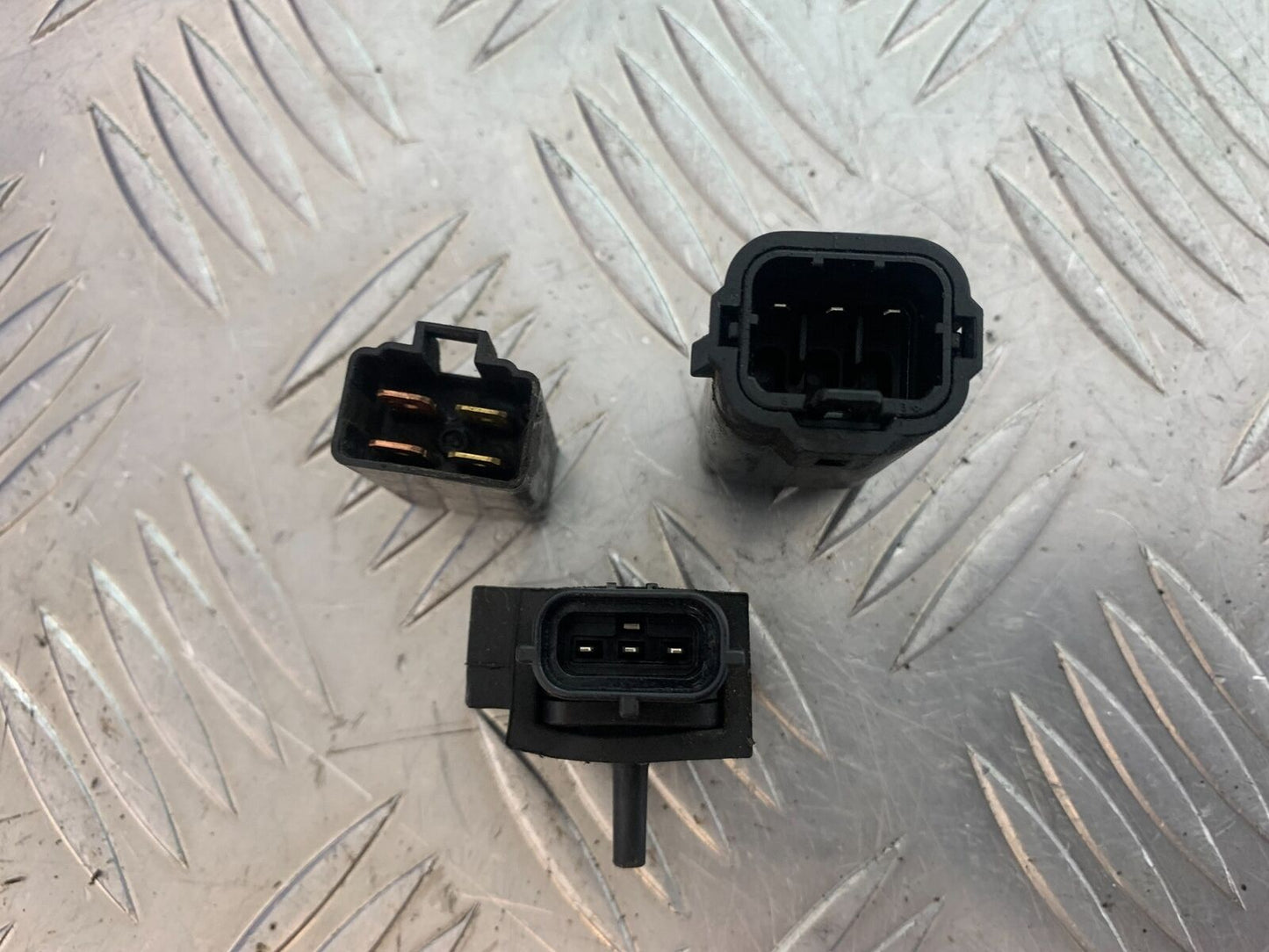 SUZUKI AN 200 UN 200 BURGMAN RELAYS  YEAR 2007-09 (CMB1128)