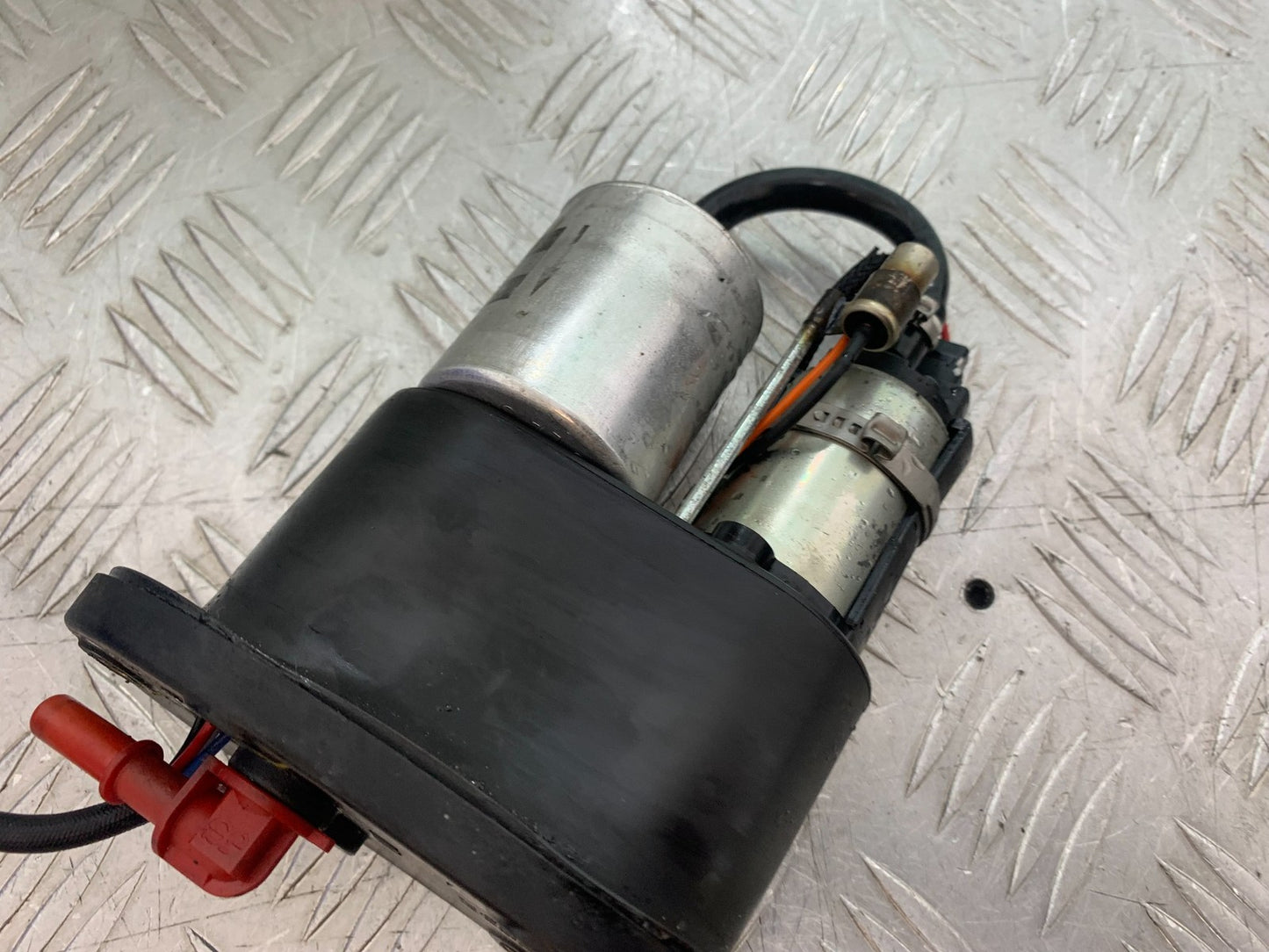 APRILIA TUONO 1000 V4 PETROL PUMP  YEAR 2013-2014  (CMB1239)