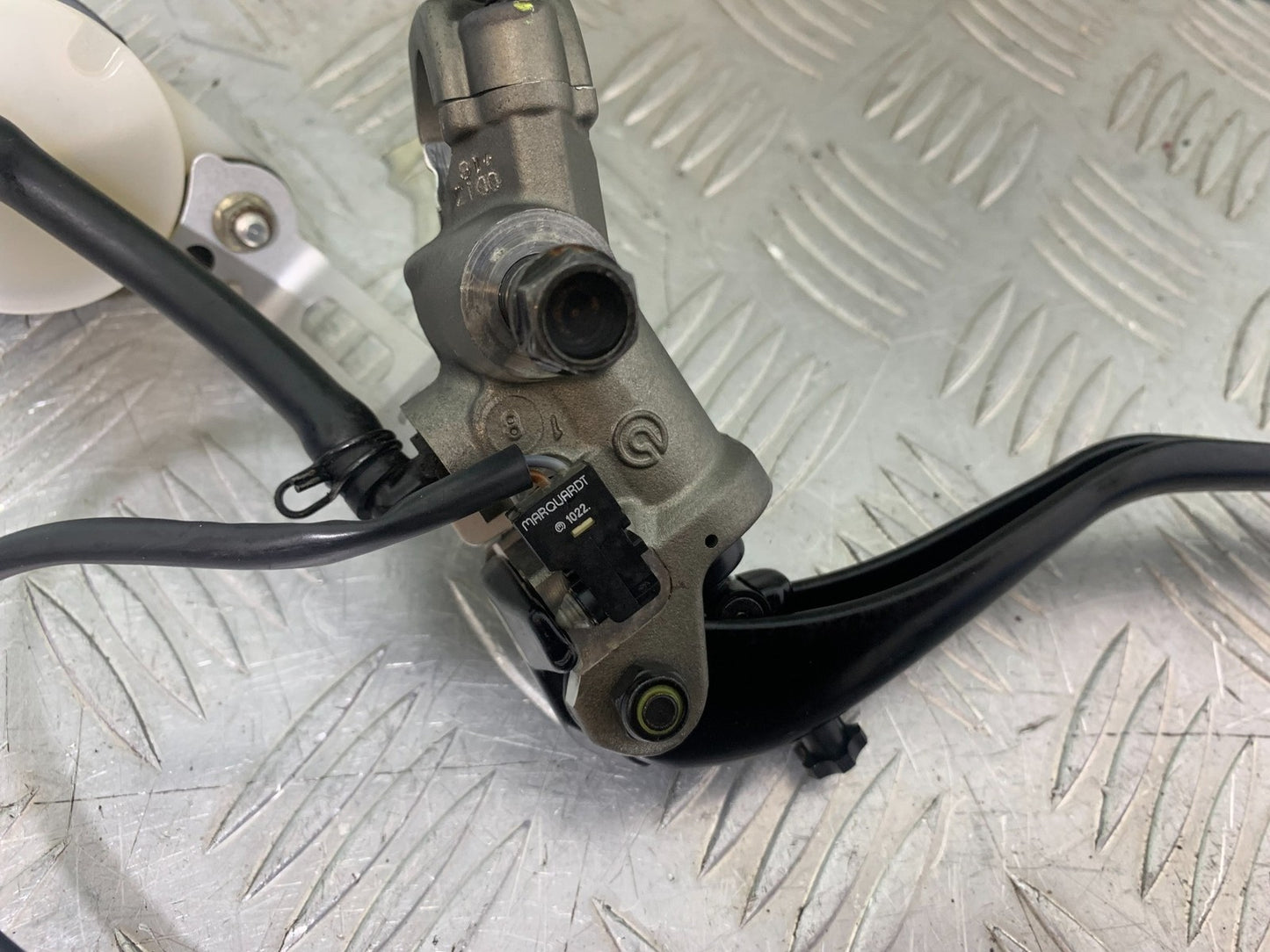 DUCATI 1198 S FRONT BRAKE MASTER CYLINDER  YEAR 2009-2011 (CMB1219)