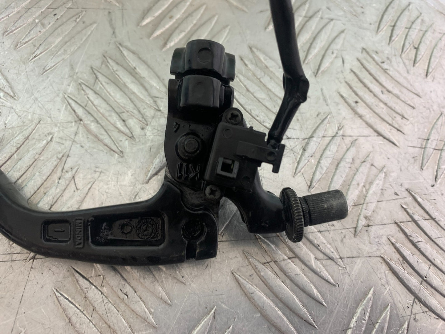 KTM DUKE 125 CLUTCH LEVER AND BRACKET  YEAR 2017-2022 (CMB1222)