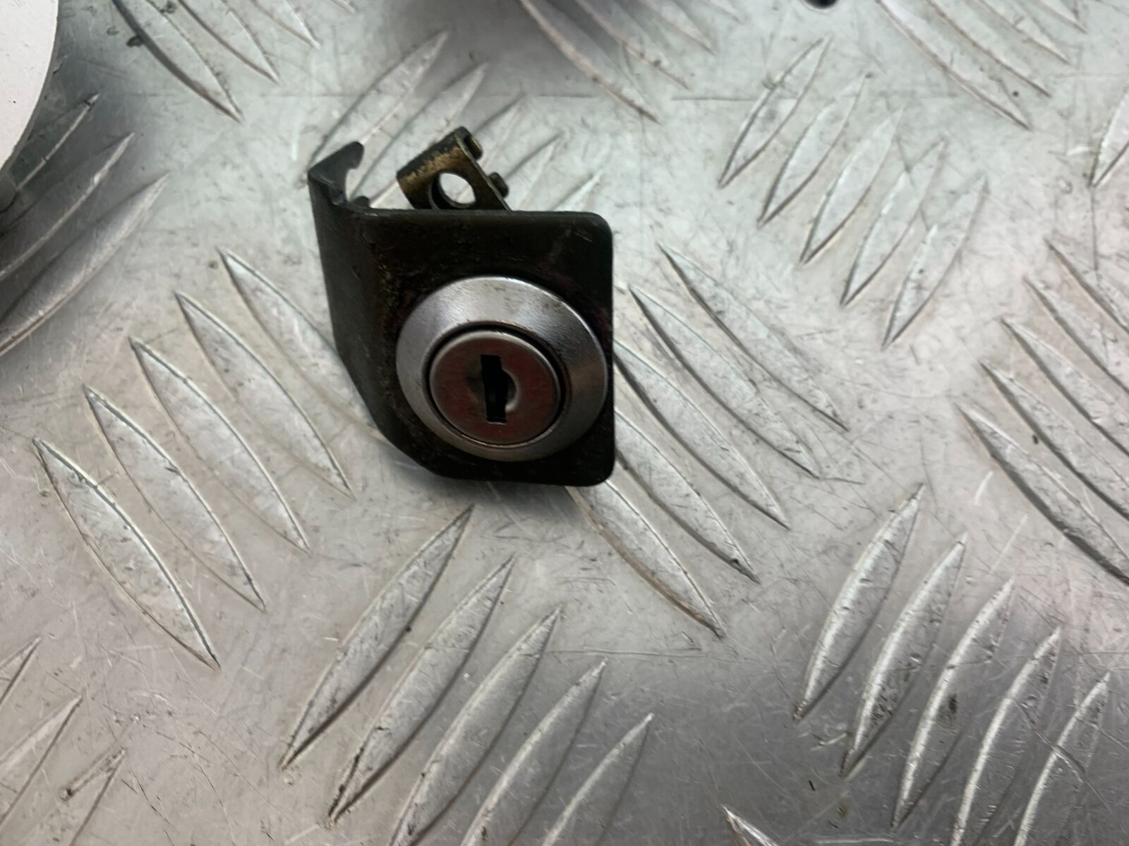 SUZUKI SV1000 SV 1000 K3 LOCKS AND LEY  YEAR 2003-2006 (CMB1111)