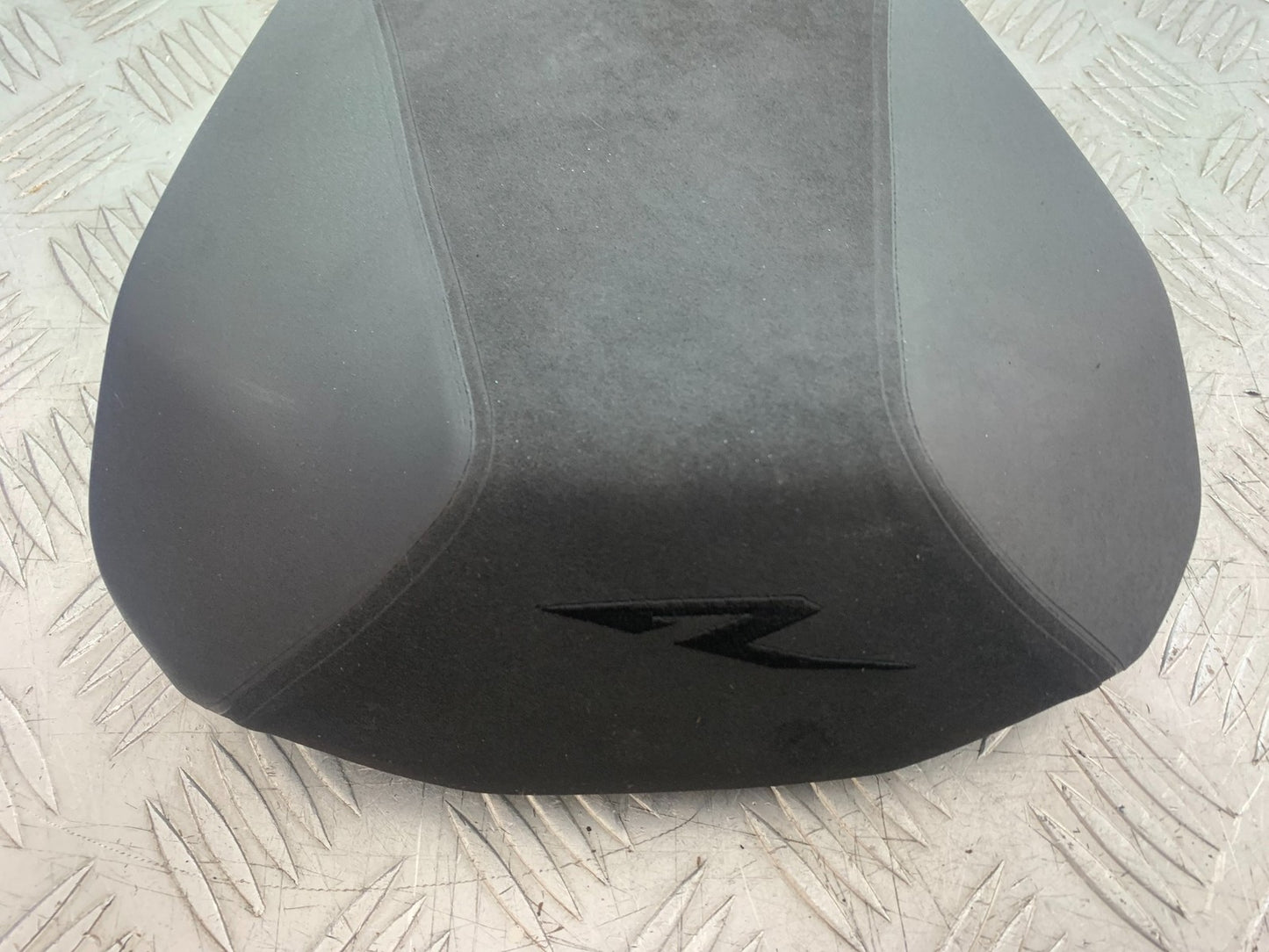 KTM 1290 SUPER DUKE R REAR SEAT  YEAR 2020-2024 (CMB1272)