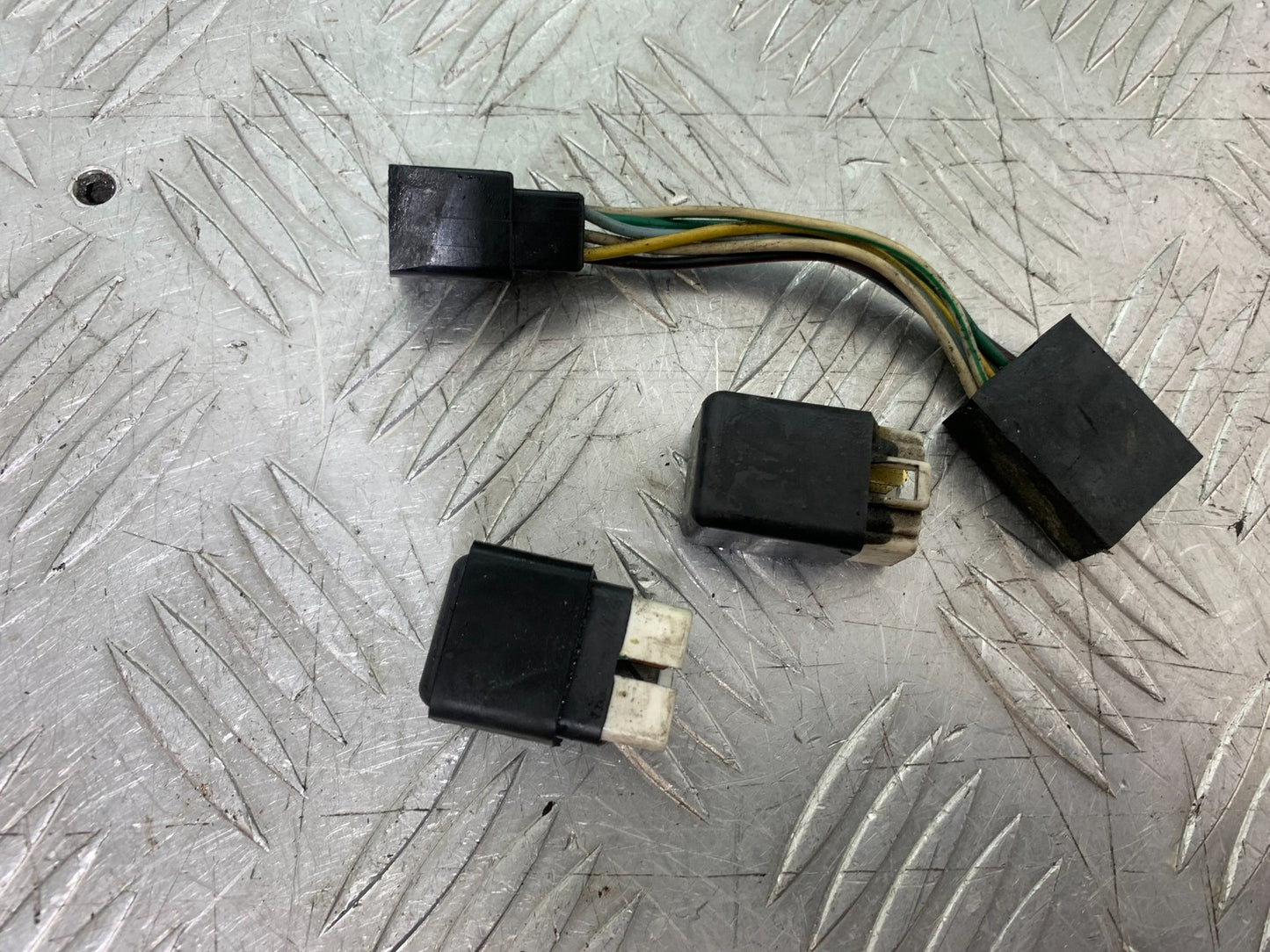 YAMAHA XV1100 XV 1100 VIRAGO RELAYS  1990-1999 (CMB1243)