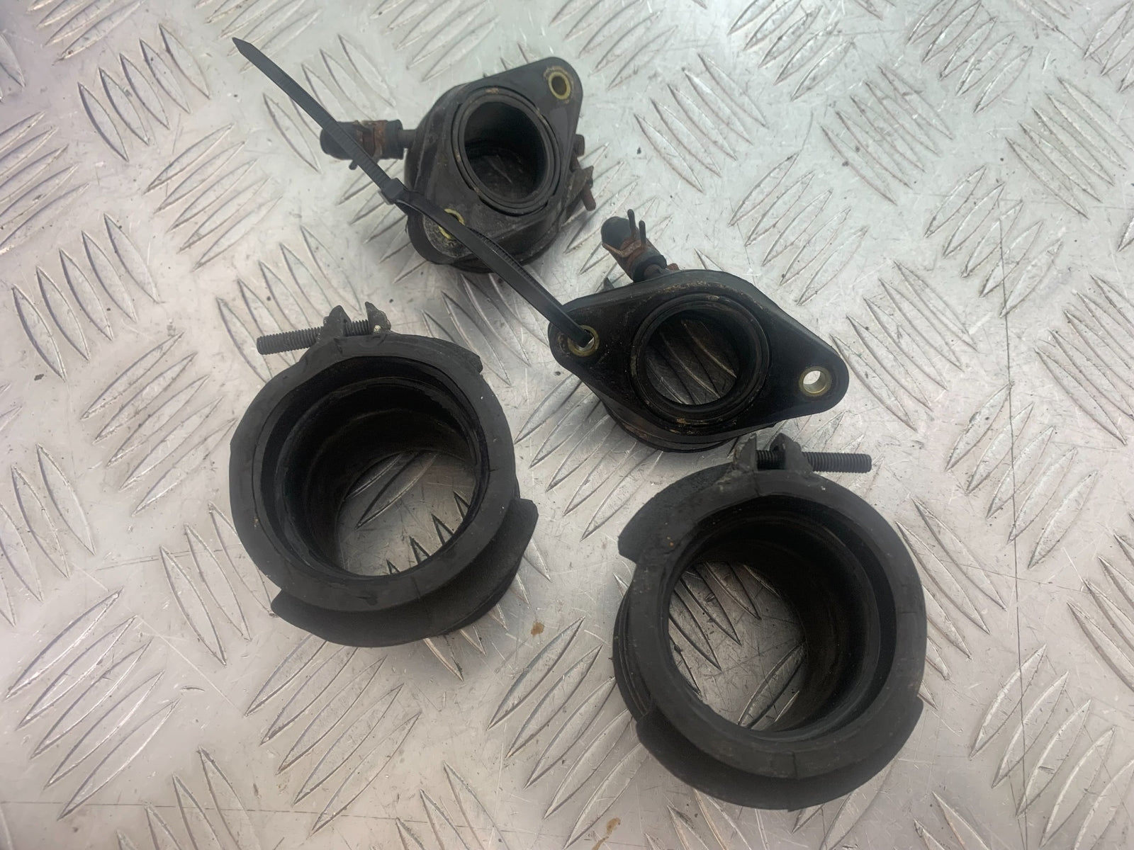 YAMAHA XV535 XV 535 VIRAGO CARB RUBBERS    YEAR 1994-02 (CMB1139)