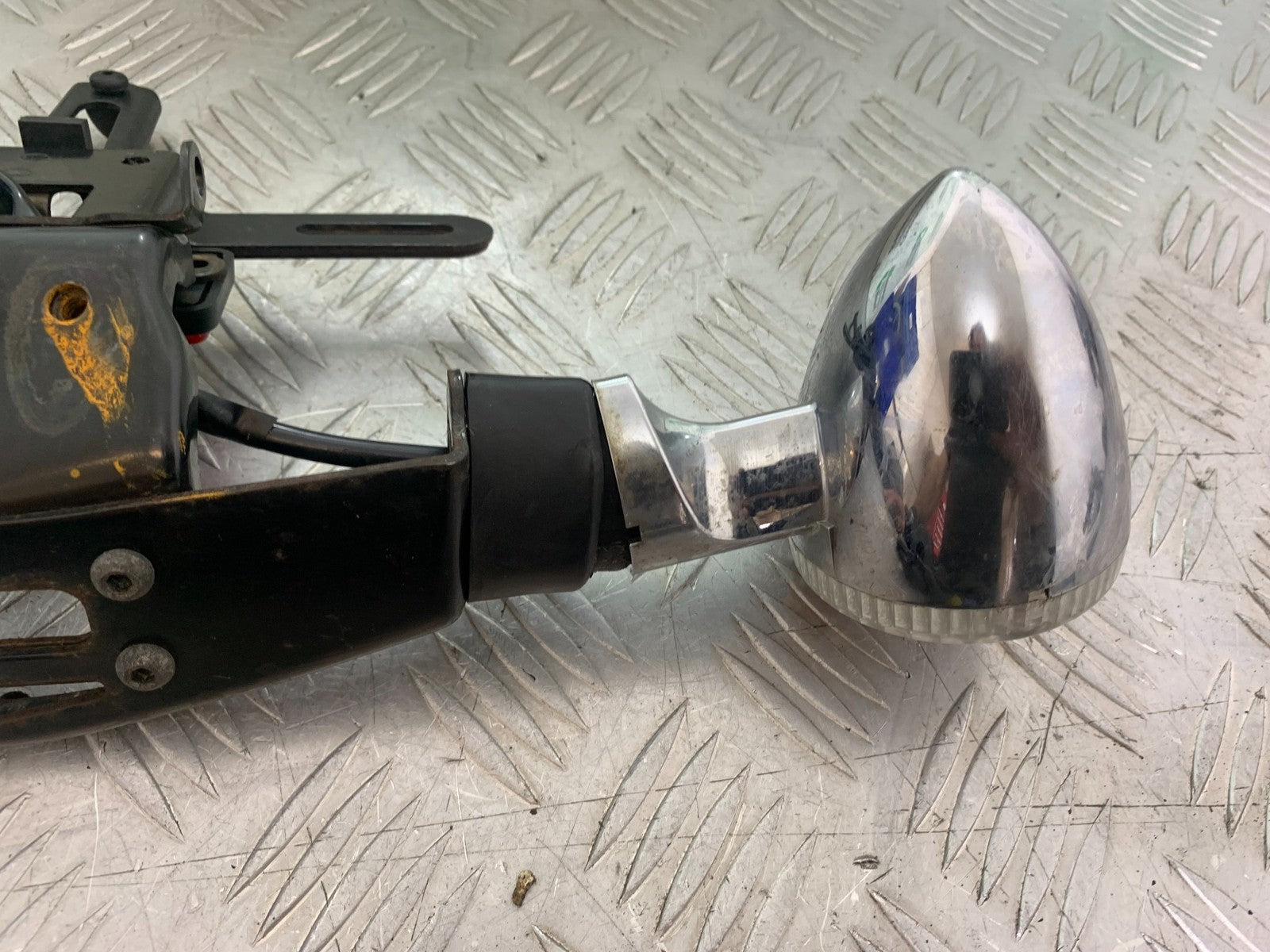 YAMAHA XVS 1300 MIDNIGHT STAR REAR INDICATORS  YEAR 2007-16 (CMB1200)
