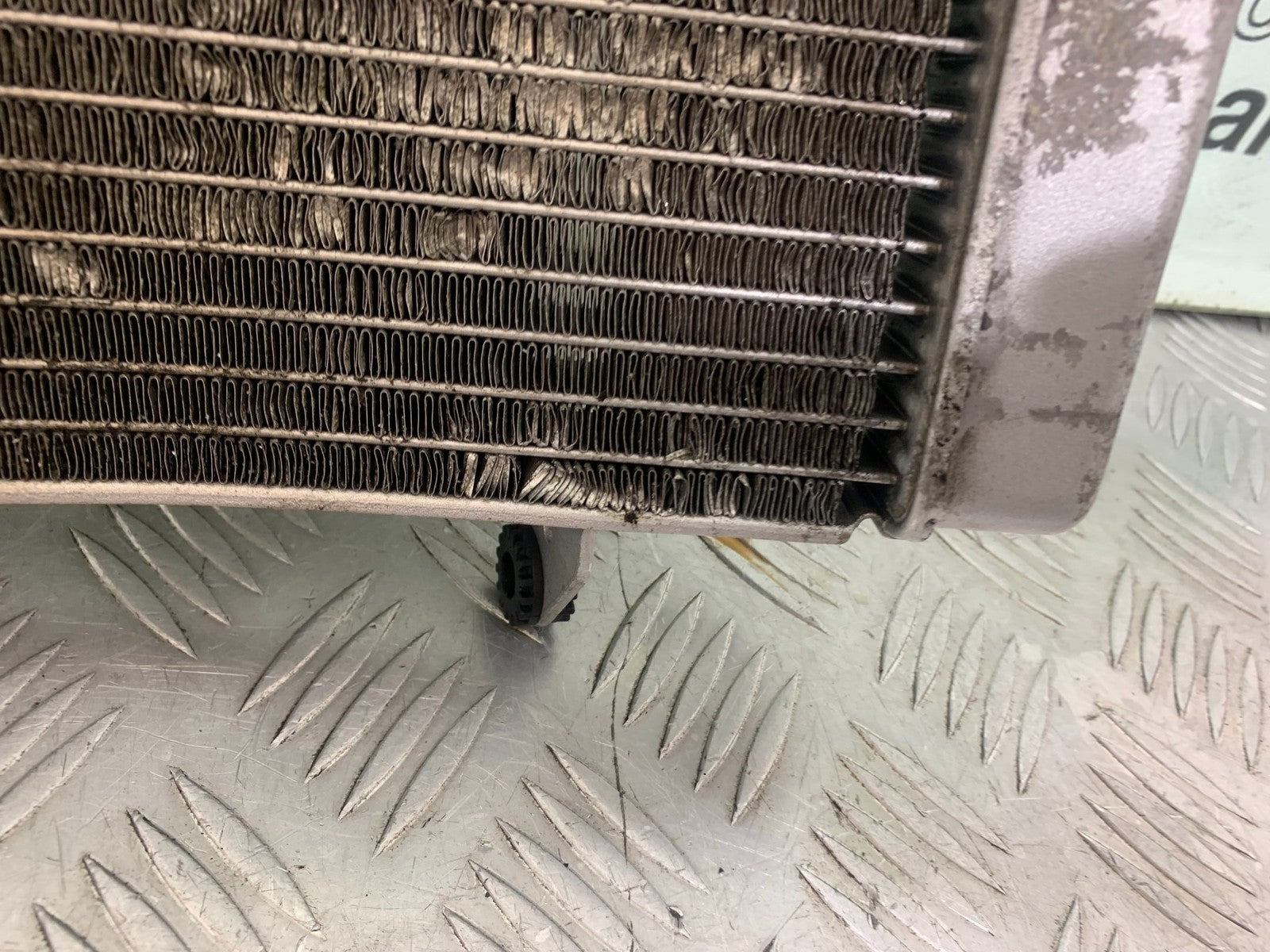 DUCATI 996 SPS 748 916 998 RADIATOR  1999-2000 (CMB1209)